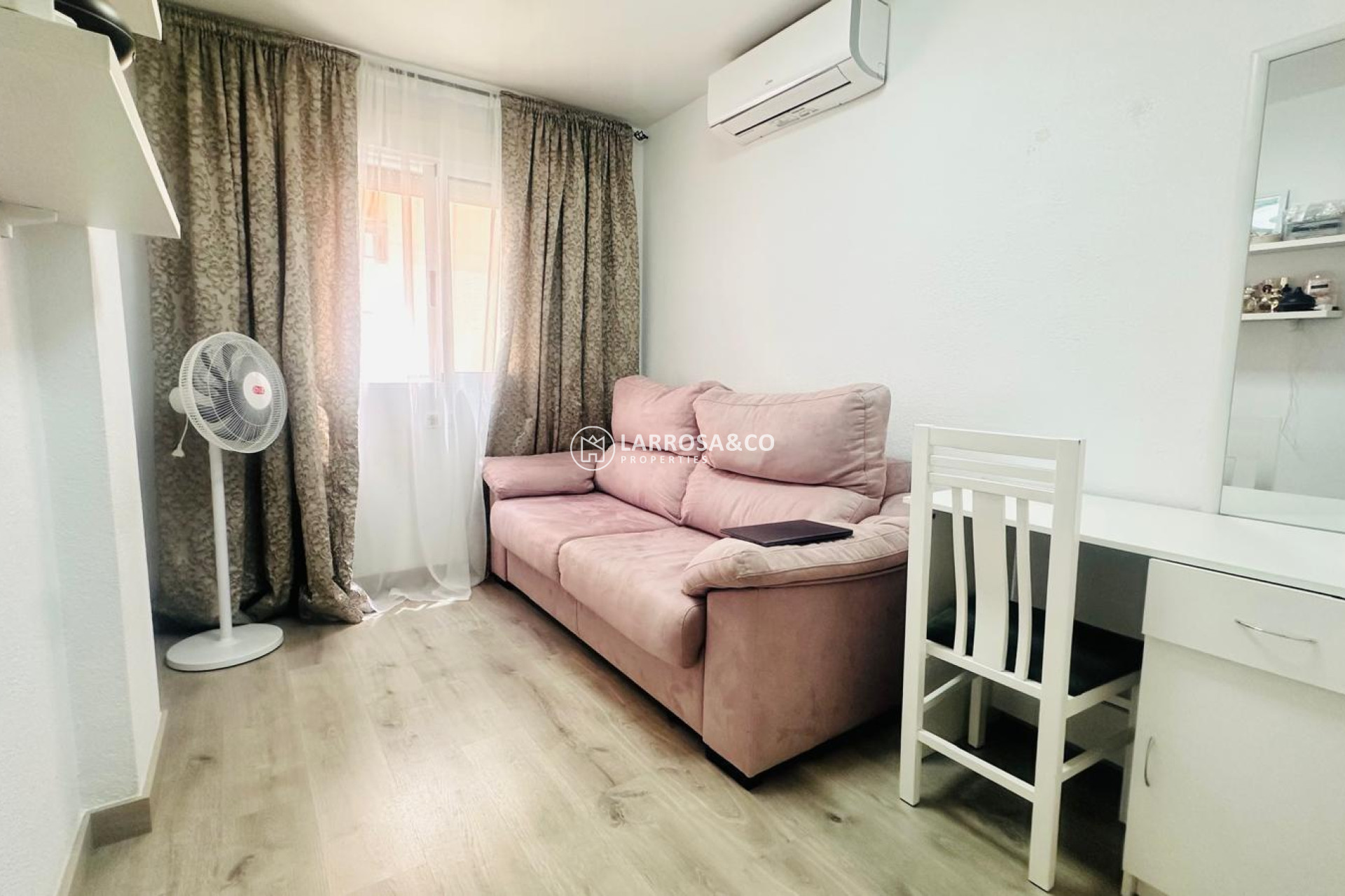 Resale - Apartment - Torrevieja - Nueva Torrevieja