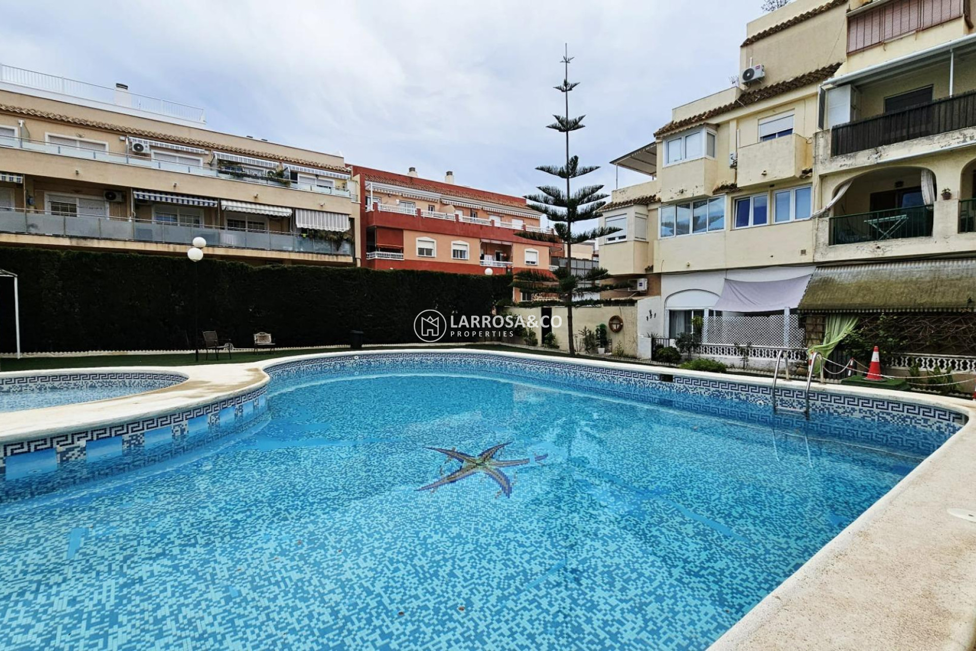 Resale - Apartment - Torrevieja - Nueva Torrevieja