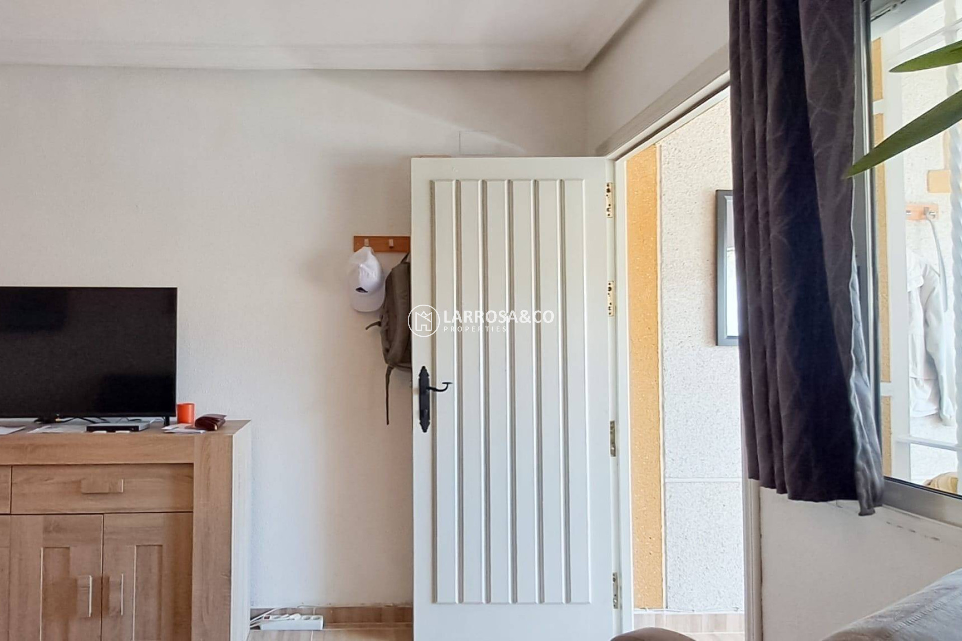 Resale - Apartment - Torrevieja - Parque Acuático - Sector 25