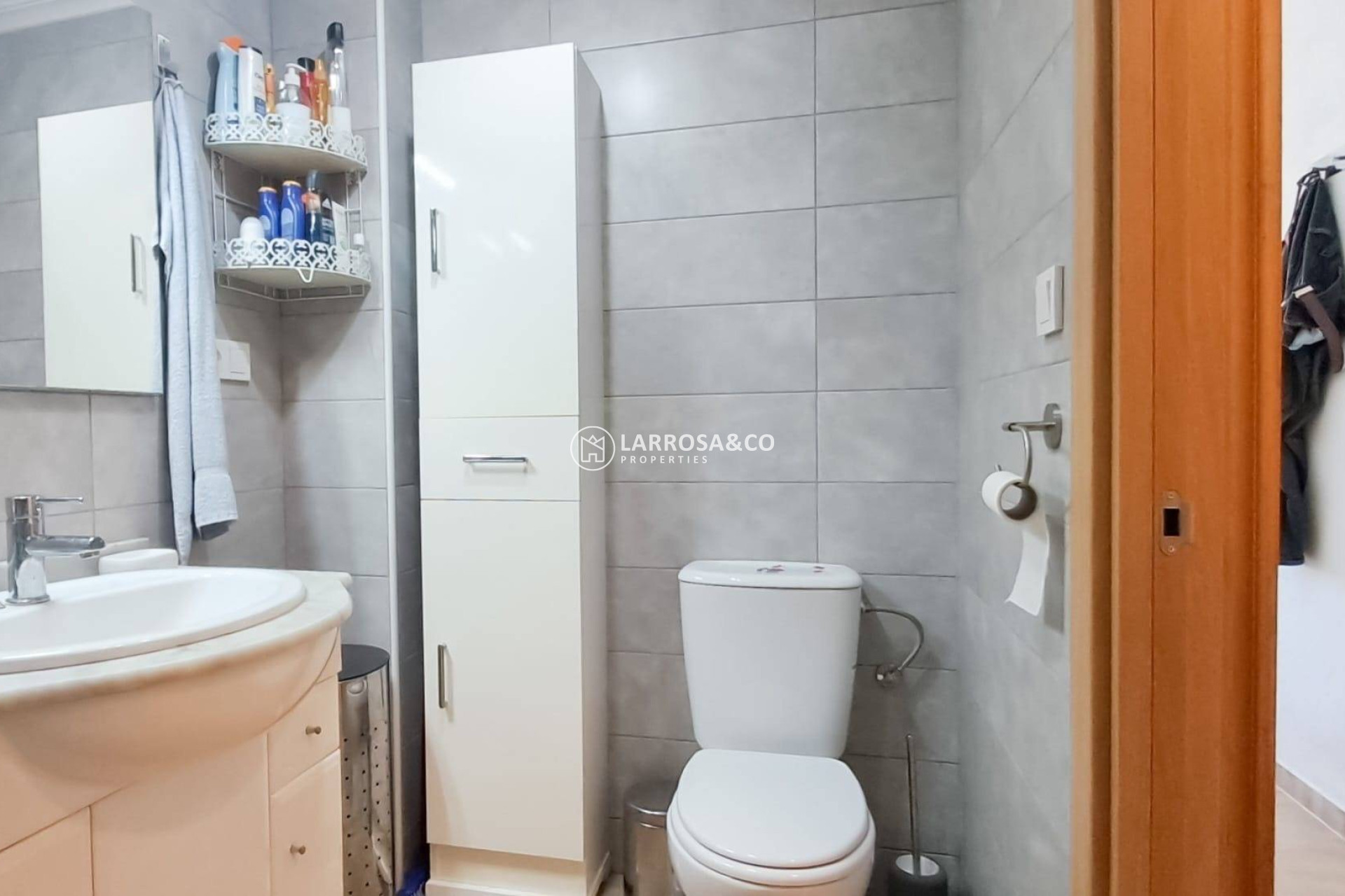 Resale - Apartment - Torrevieja - Parque Acuático - Sector 25