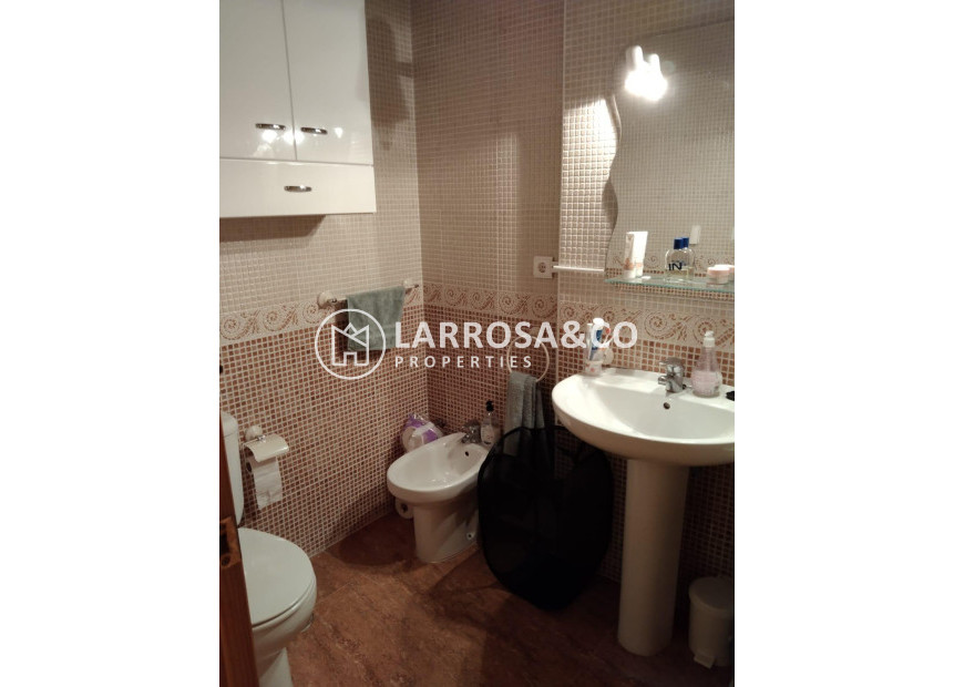 Resale - Apartment - Torrevieja - Parque Acuático - Sector 25