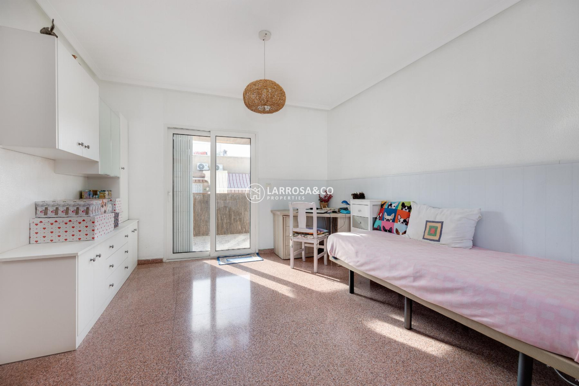 Resale - Apartment - Torrevieja - Parque de las Naciones