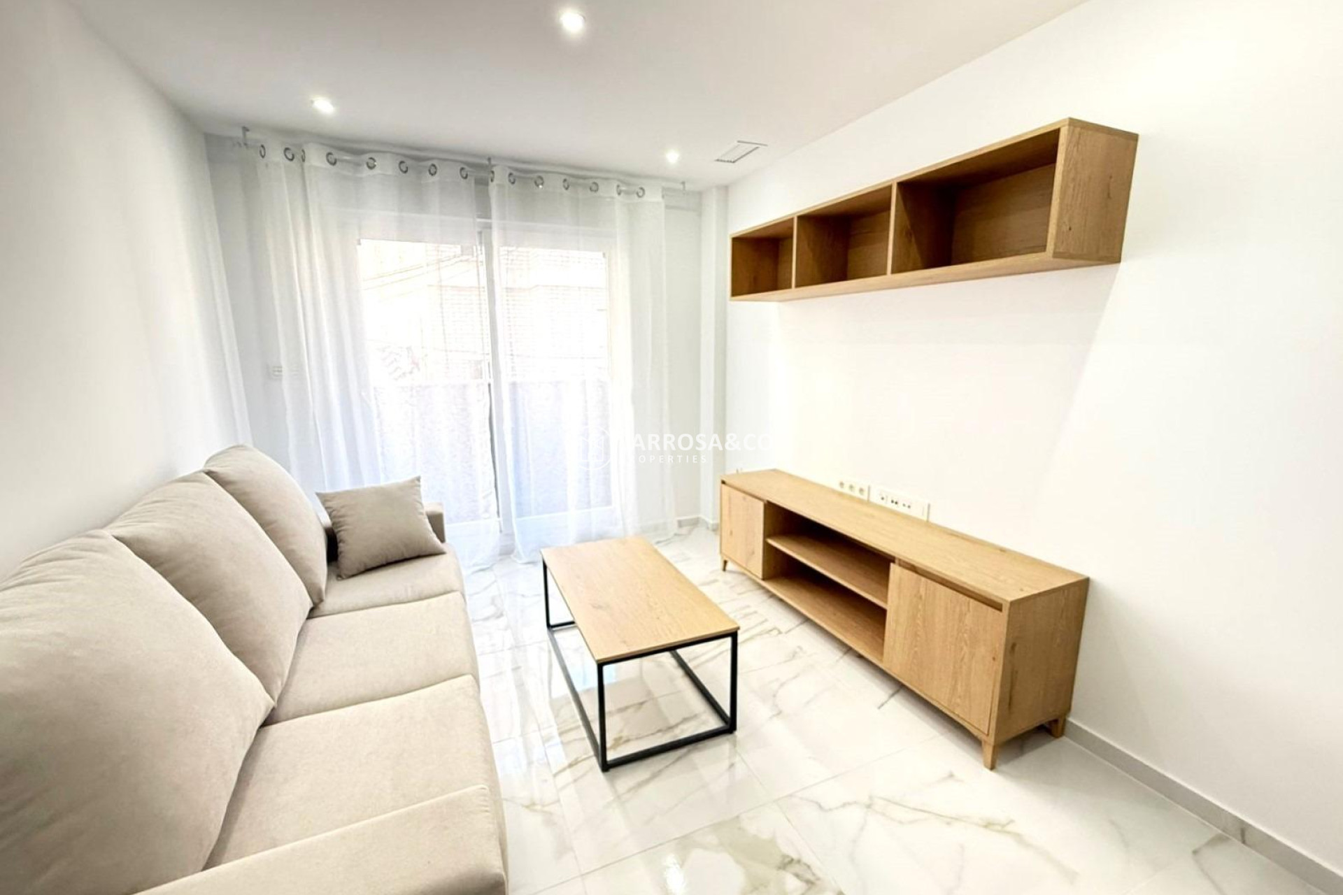 Resale - Apartment - Torrevieja - Parque de las Naciones
