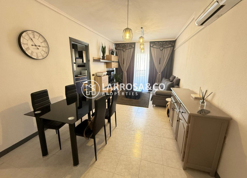 Resale - Apartment - Torrevieja - Parque de las Naciones