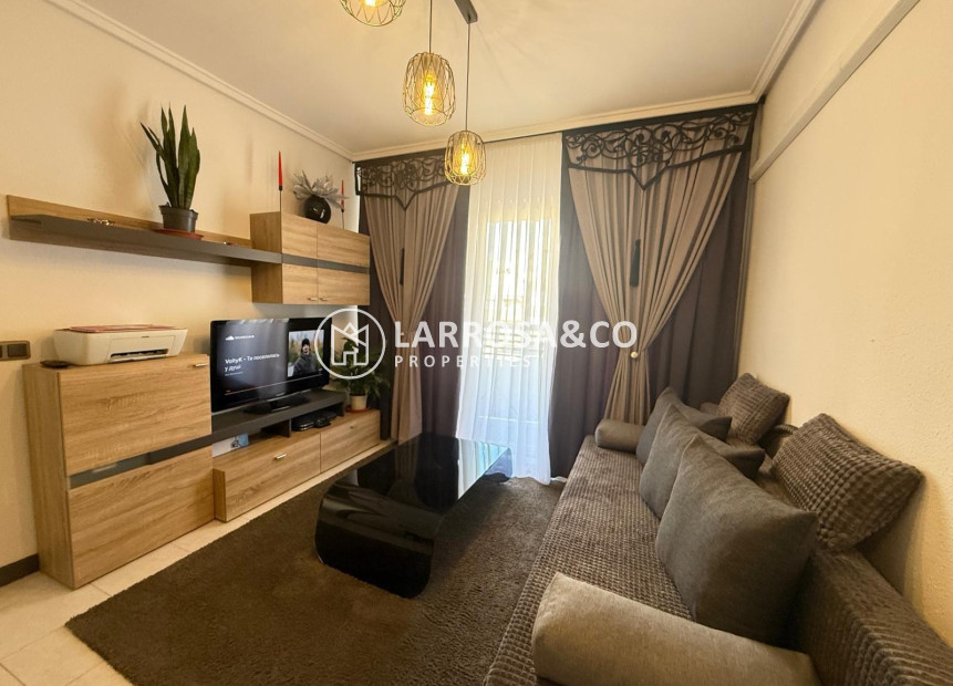 Resale - Apartment - Torrevieja - Parque de las Naciones