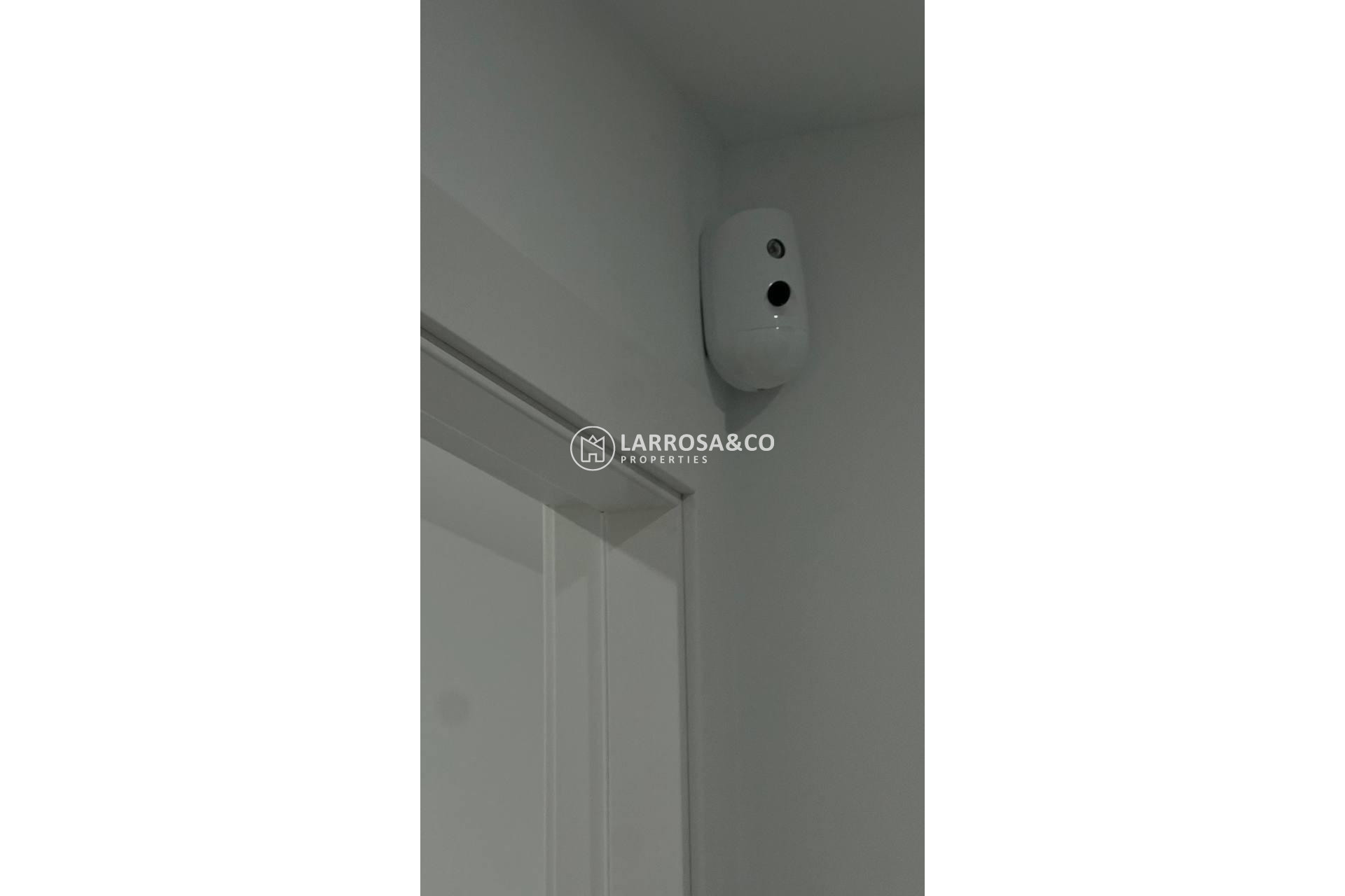 Resale - Apartment - Torrevieja - Parque de las Naciones