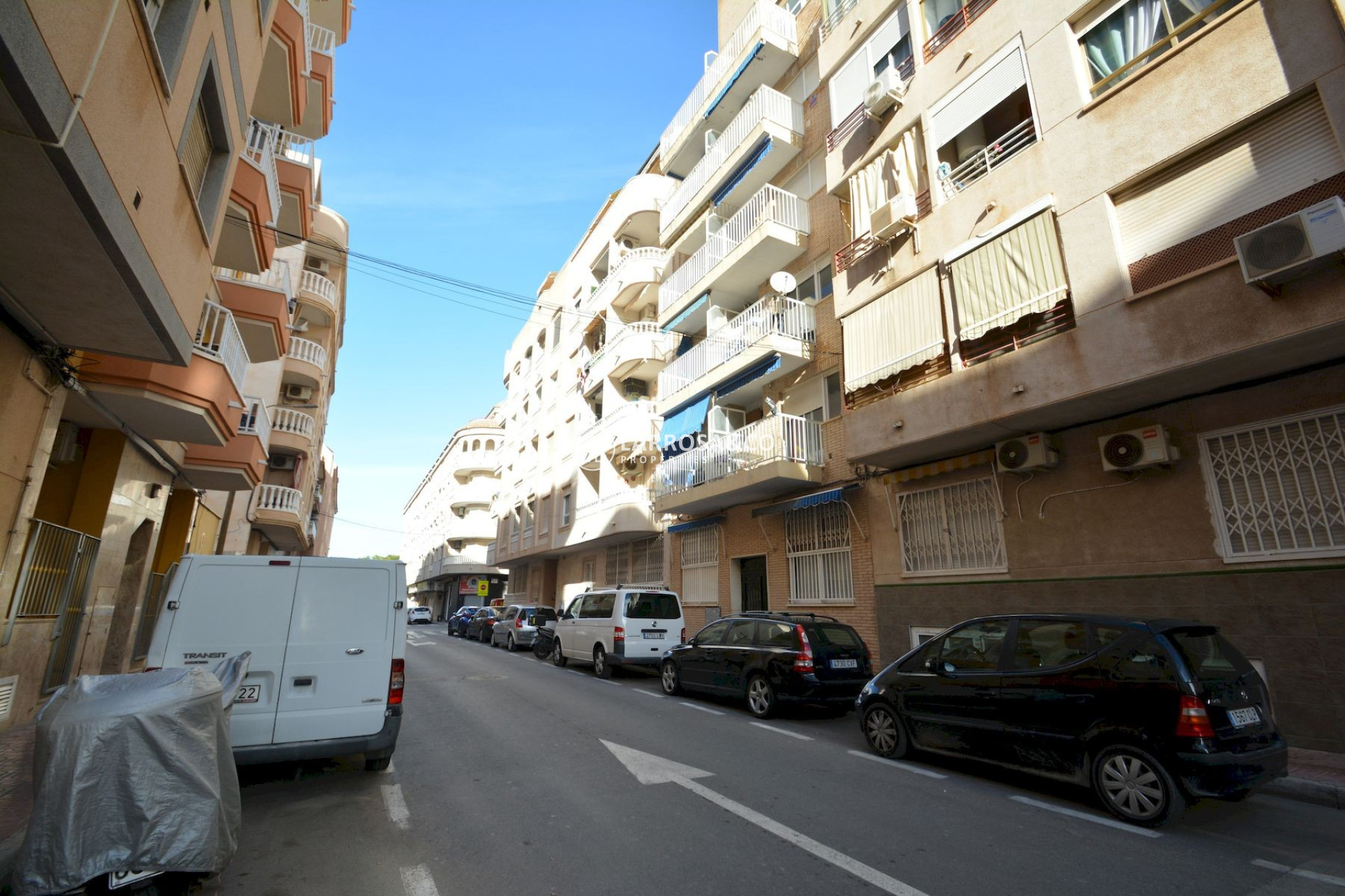 Resale - Apartment - Torrevieja - Playa Acequion