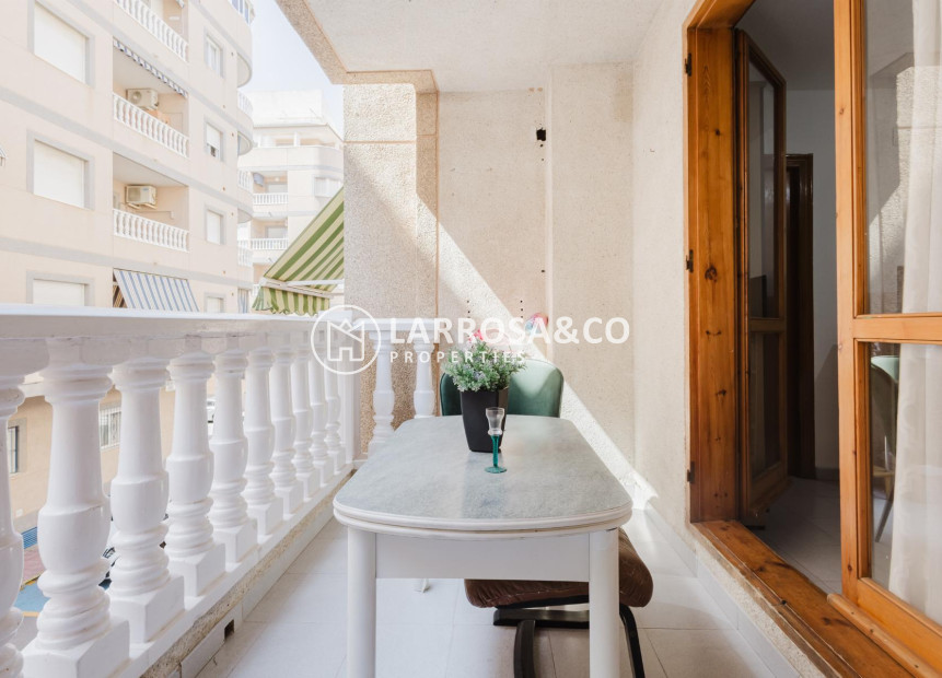 Resale - Apartment - Torrevieja - Playa de La Acequion