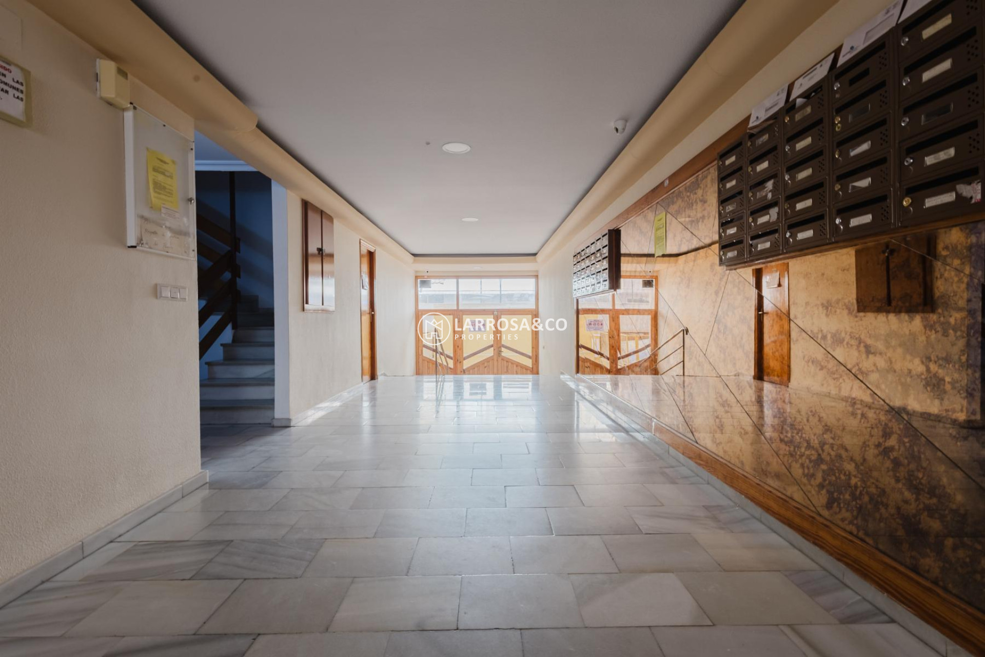 Resale - Apartment - Torrevieja - Playa de La Acequion