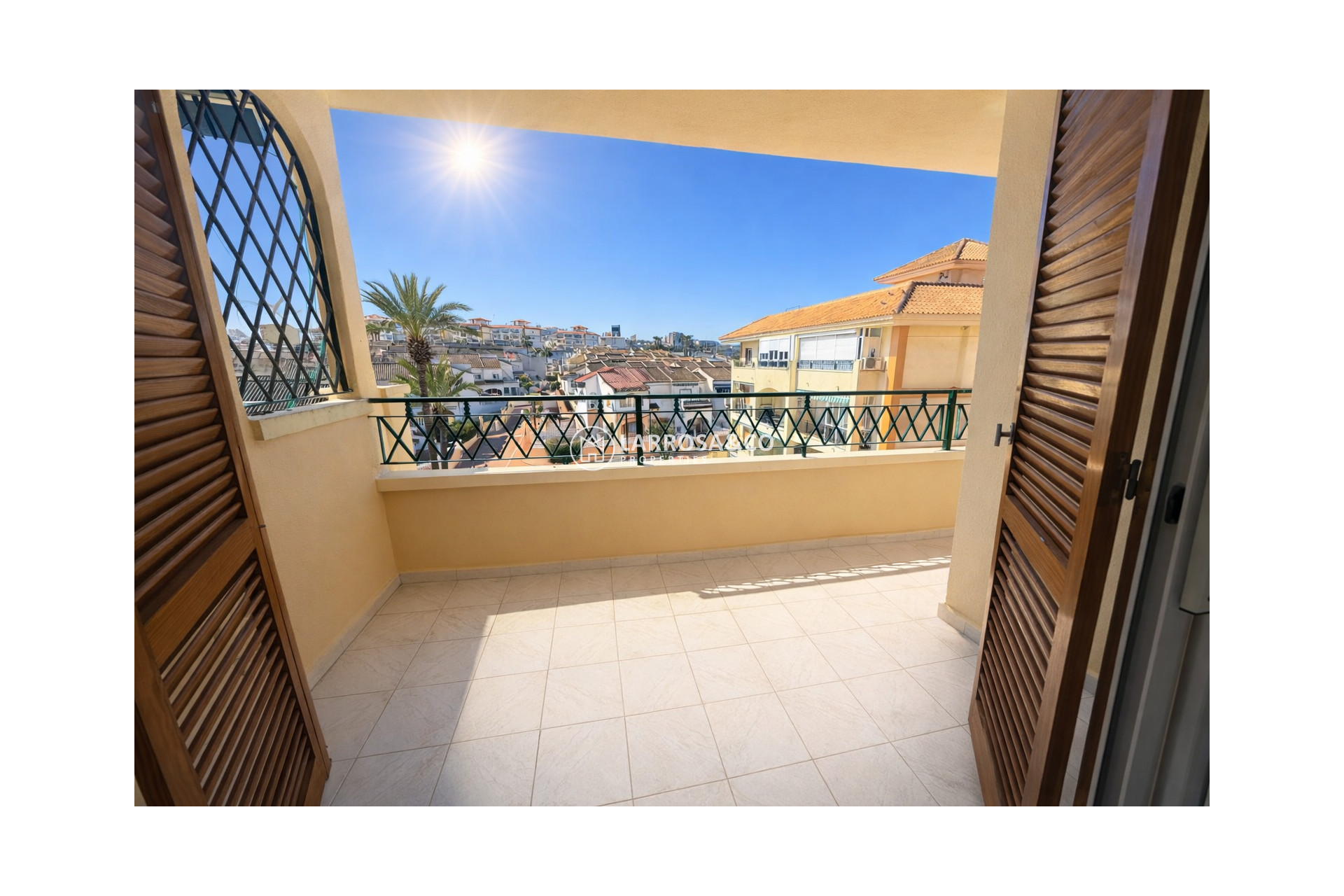 Resale - Apartment - Torrevieja - PLAYA DE LA MATA