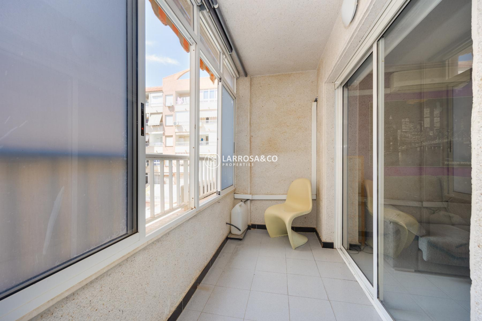 Resale - Apartment - Torrevieja - Playa de Los Locos-Curva del Palangre