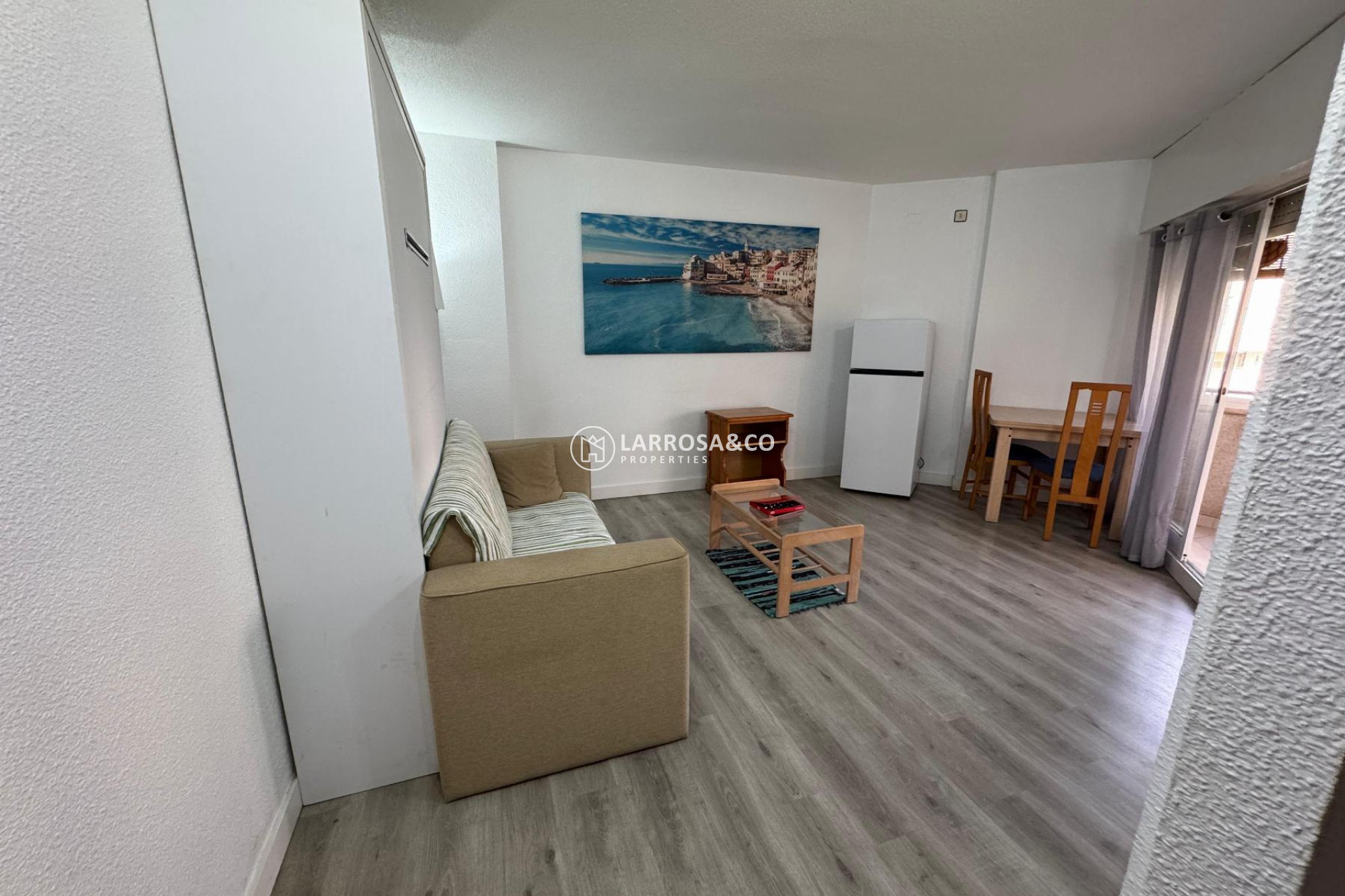 Resale - Apartment - Torrevieja - Playa de Los Locos-Curva del Palangre
