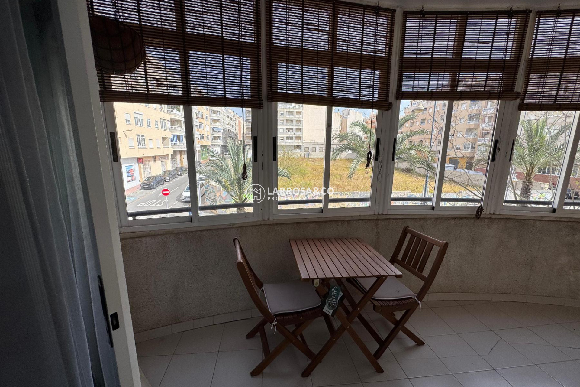 Resale - Apartment - Torrevieja - Playa de Los Locos-Curva del Palangre