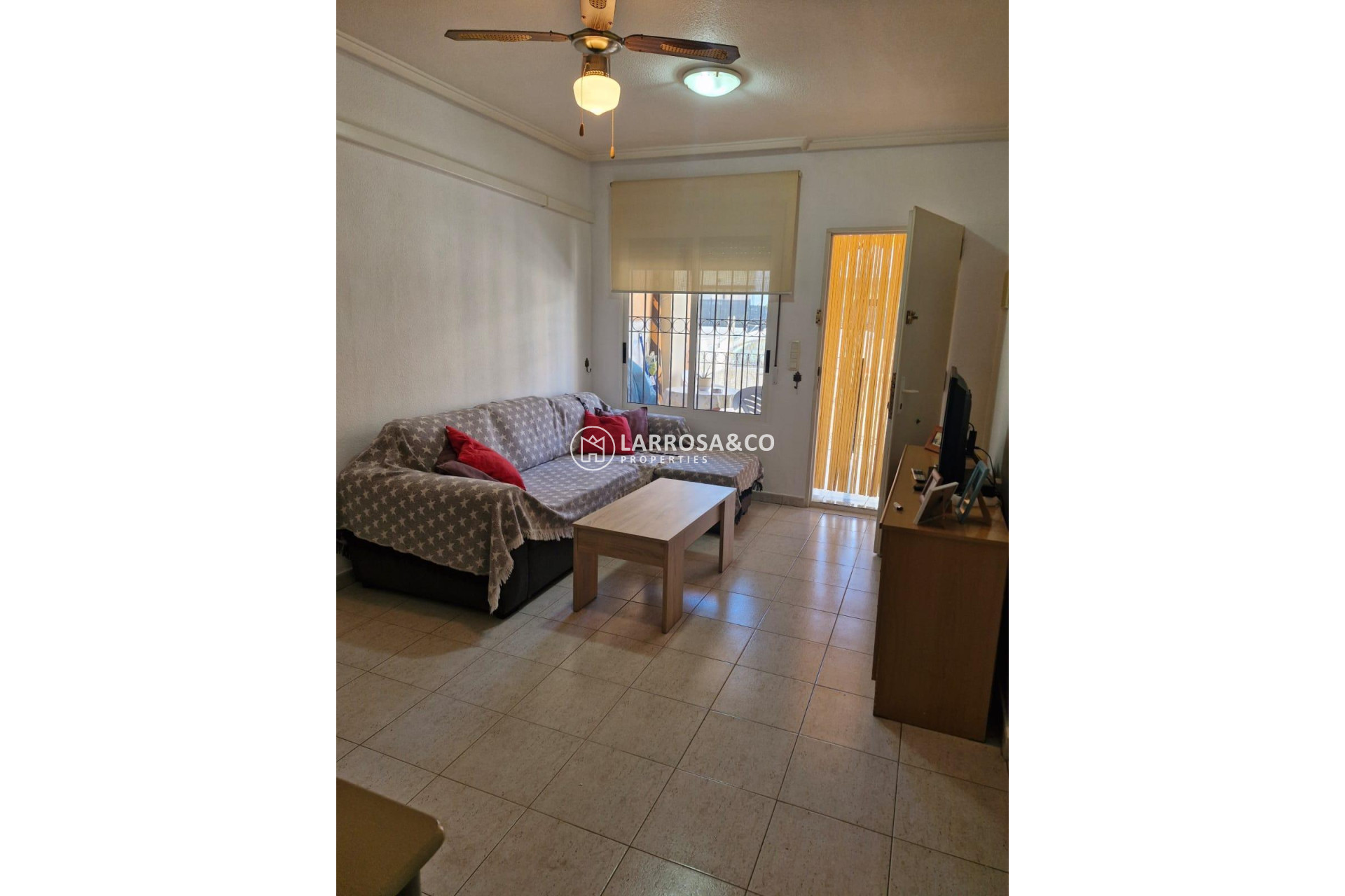 Resale - Apartment - Torrevieja - Playa de los Naufragos