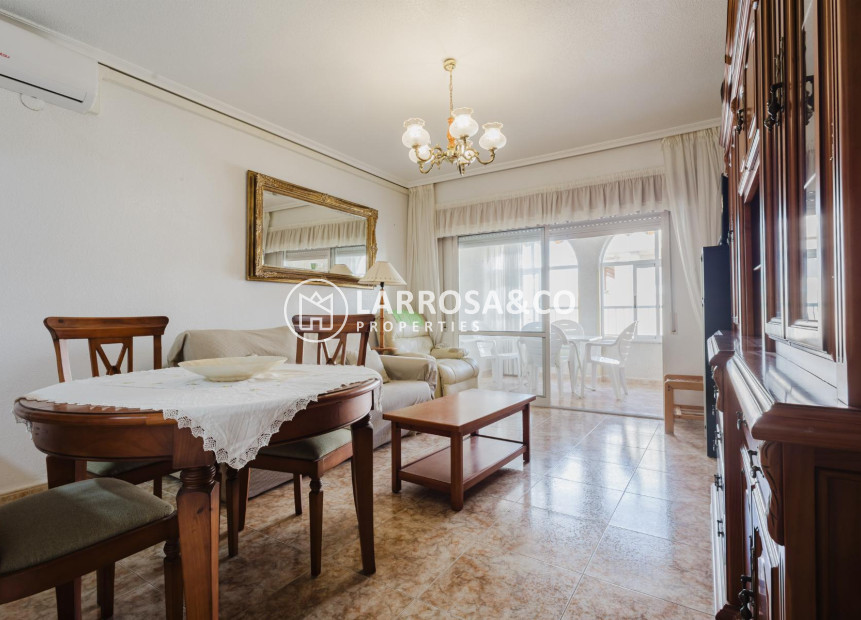 Resale - Apartment - Torrevieja - Playa de los Naufragos
