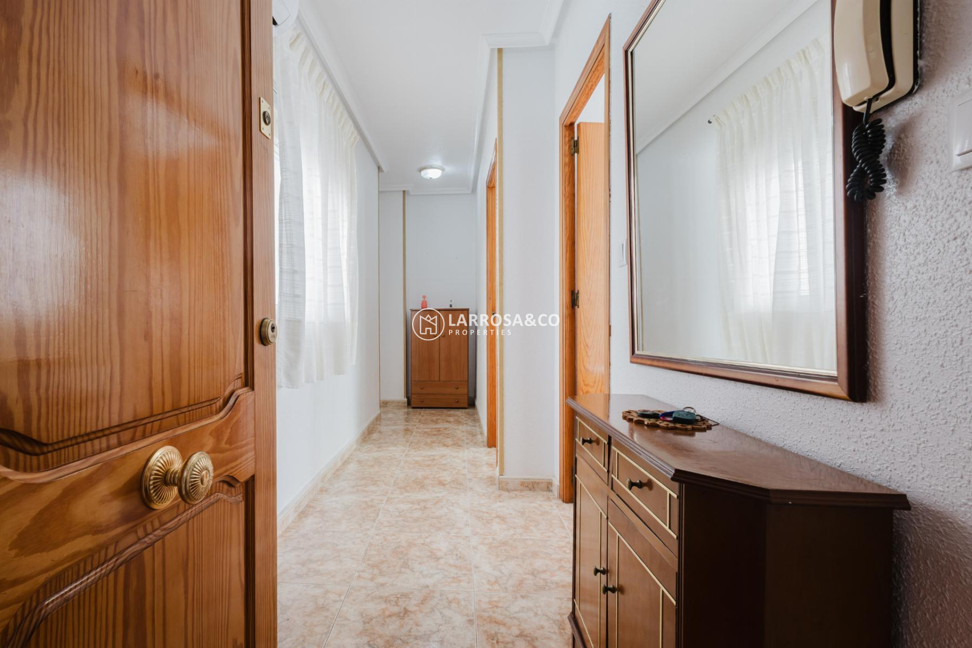 Resale - Apartment - Torrevieja - Playa de los Naufragos