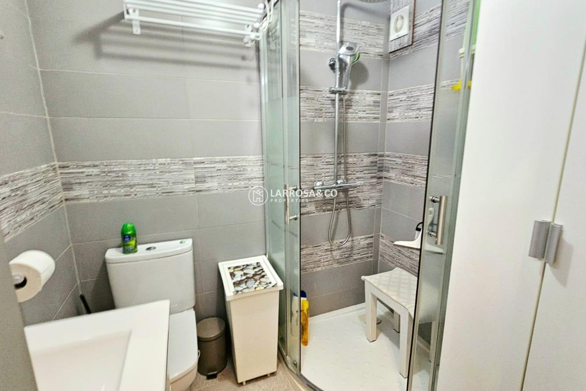 Resale - Apartment - Torrevieja - Playa de los Naufragos