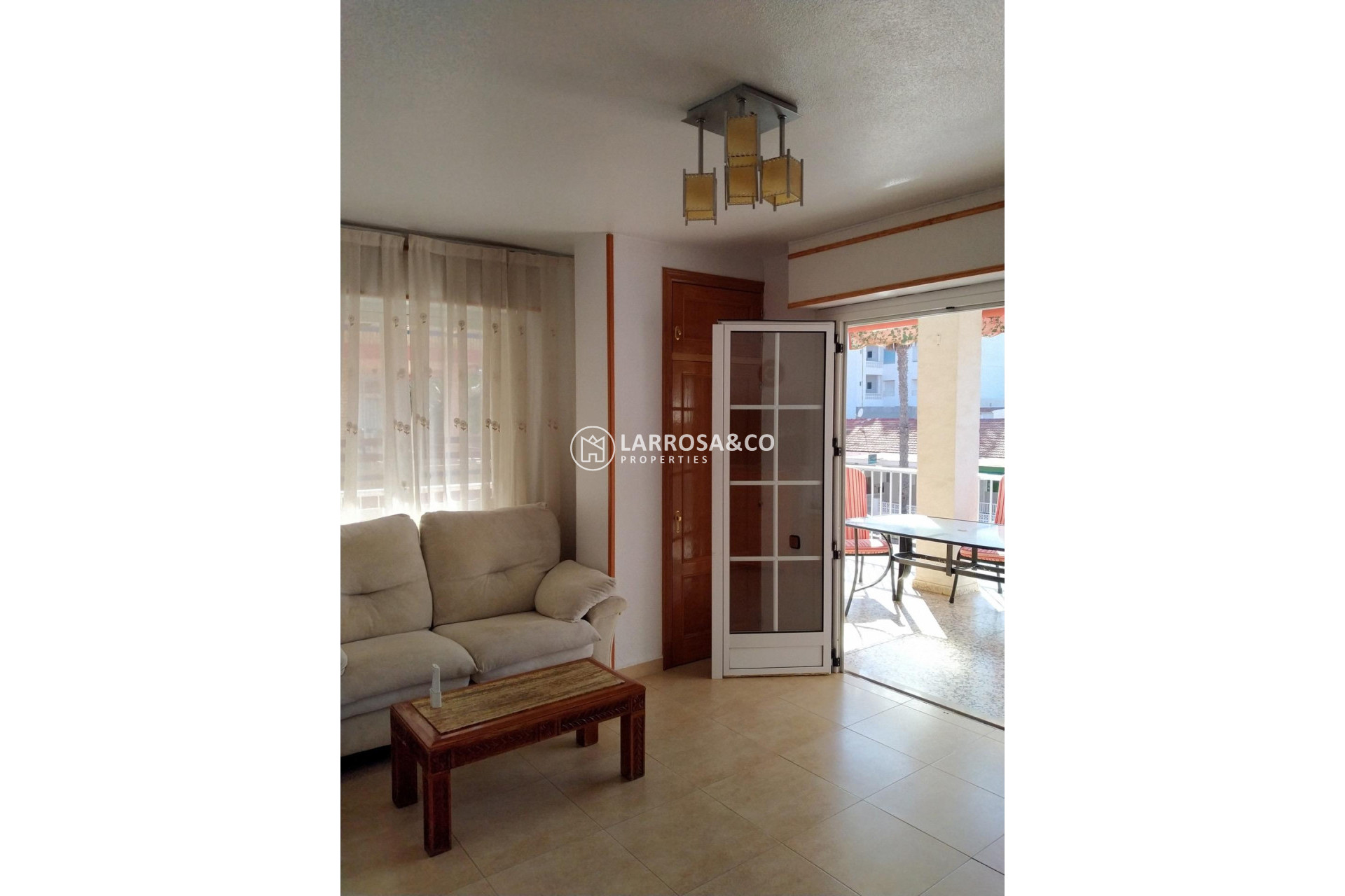 Resale - Apartment - Torrevieja - Playa de los Naufragos