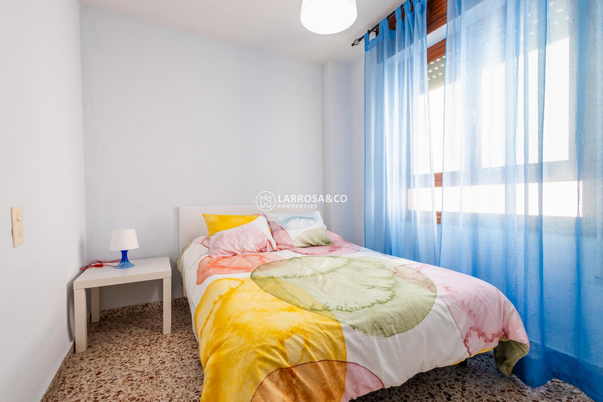 Resale - Apartment - Torrevieja - Playa de los Naufragos