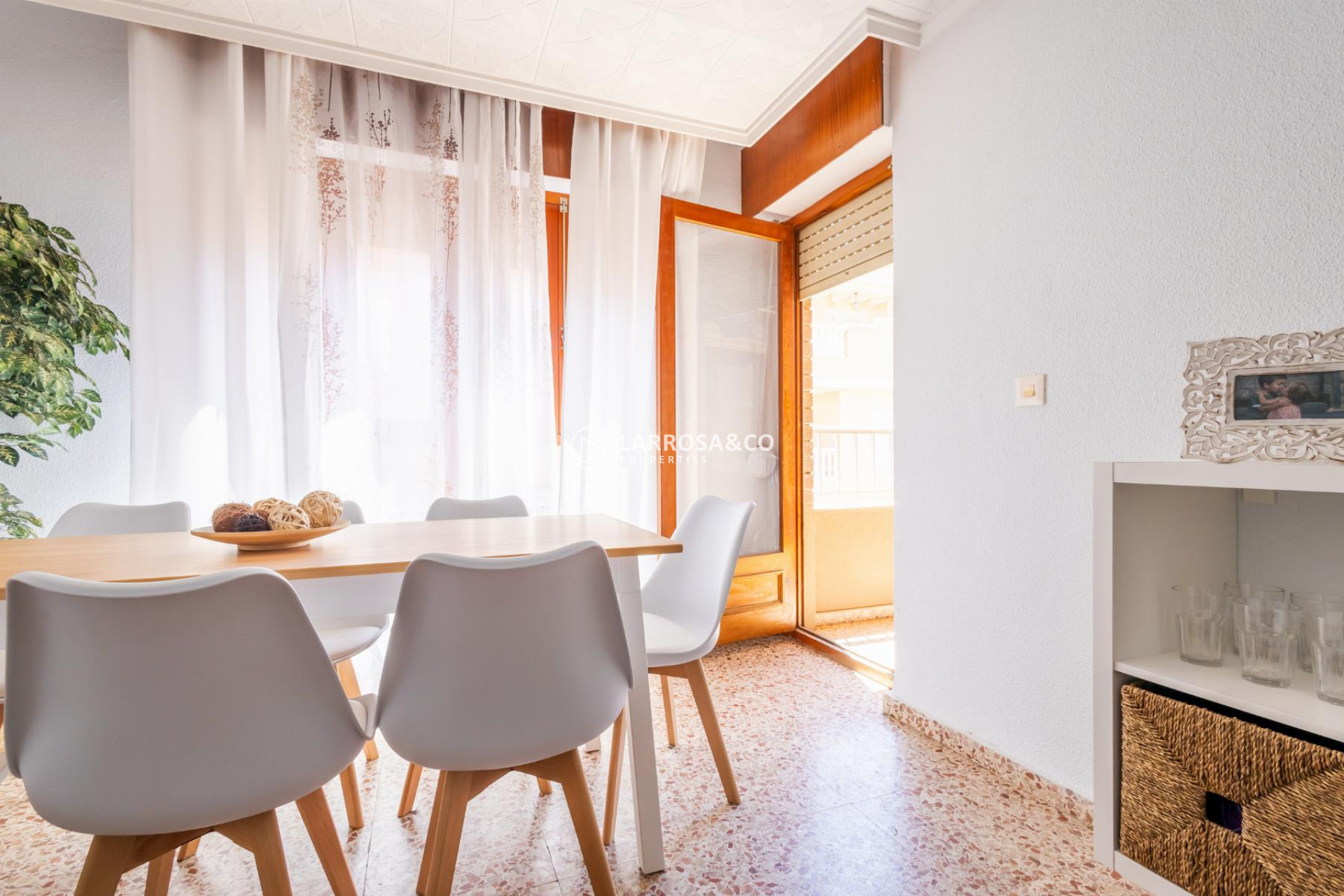 Resale - Apartment - Torrevieja - Playa de los Naufragos