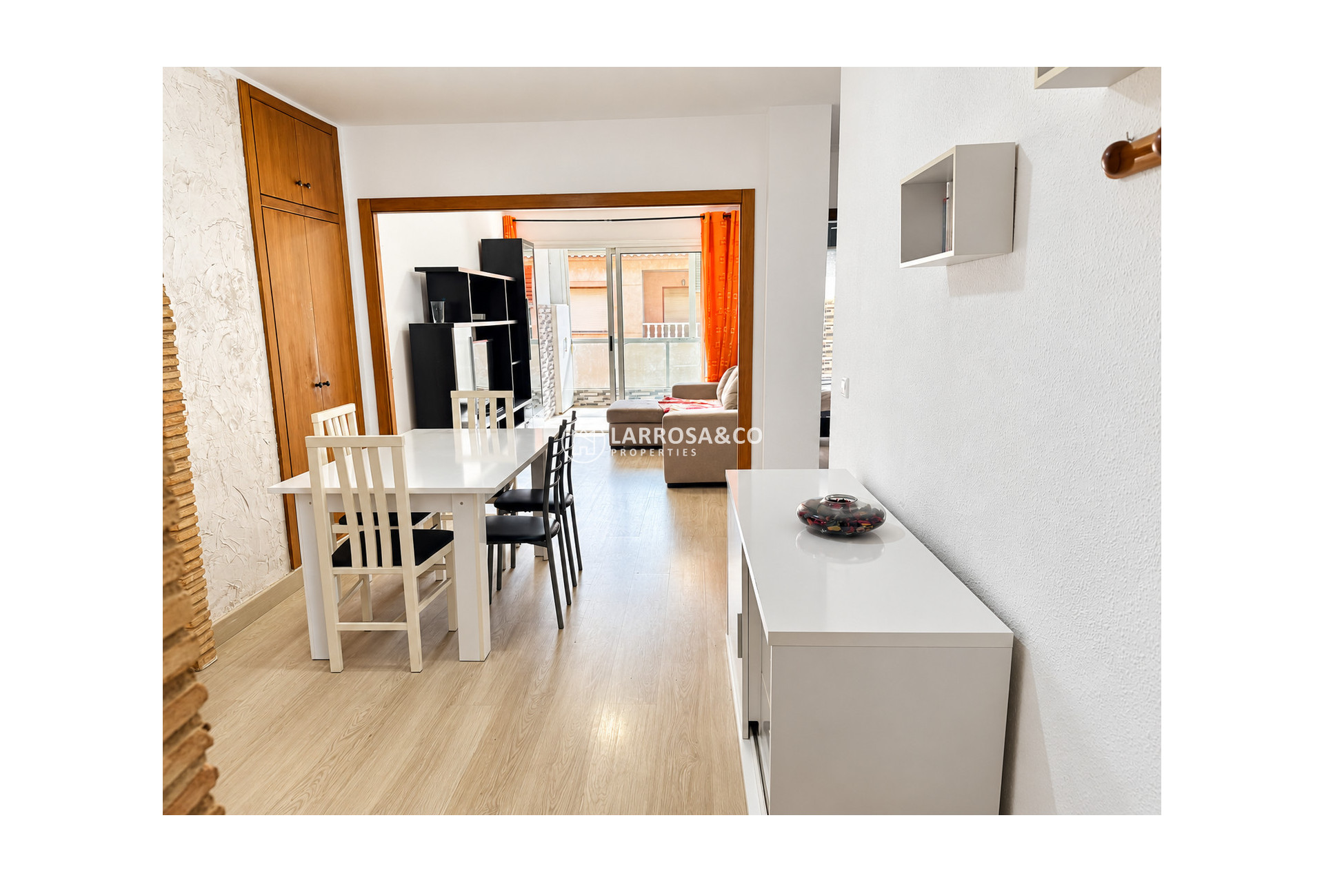 Resale - Apartment - Torrevieja - Playa de los Naufragos