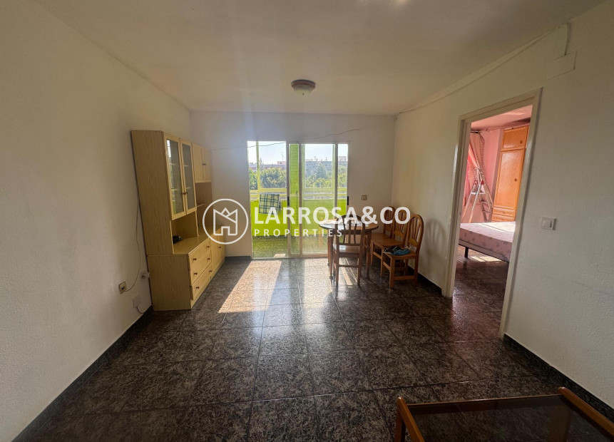 Resale - Apartment - Torrevieja - Playa del Acequión