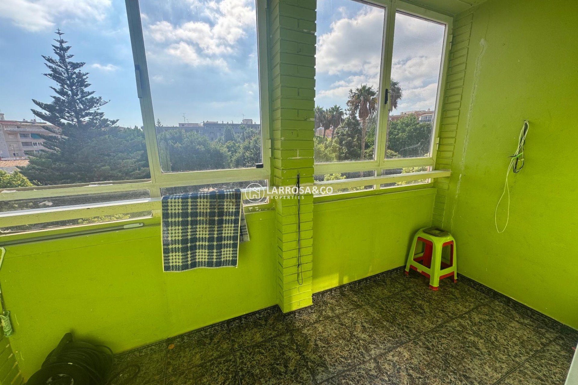 Resale - Apartment - Torrevieja - Playa del Acequión