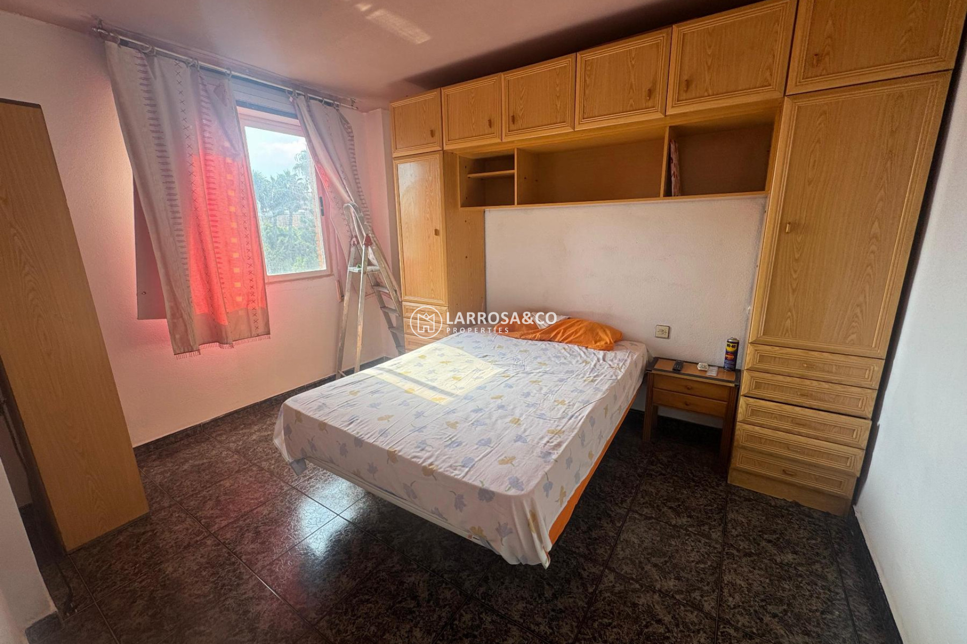 Resale - Apartment - Torrevieja - Playa del Acequión