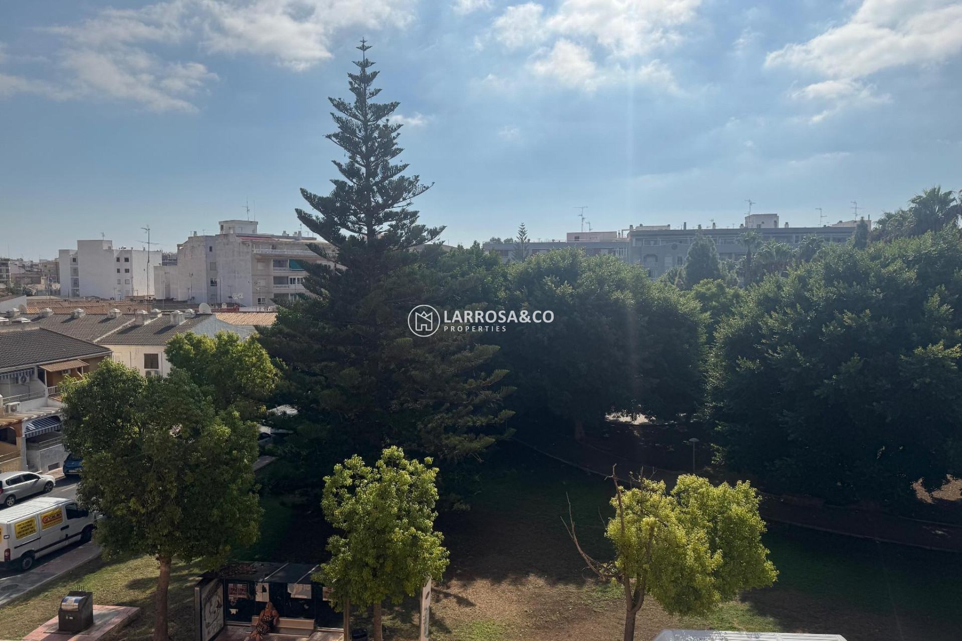 Resale - Apartment - Torrevieja - Playa del Acequión