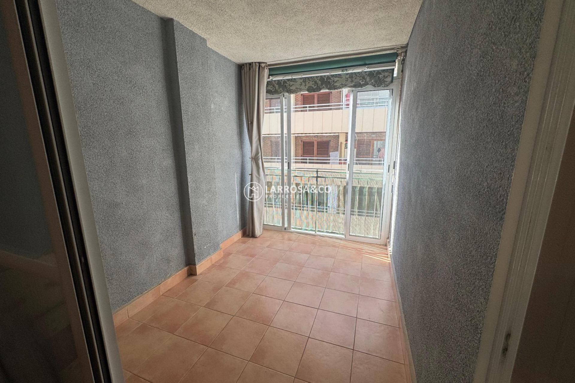 Resale - Apartment - Torrevieja - Playa del Acequión
