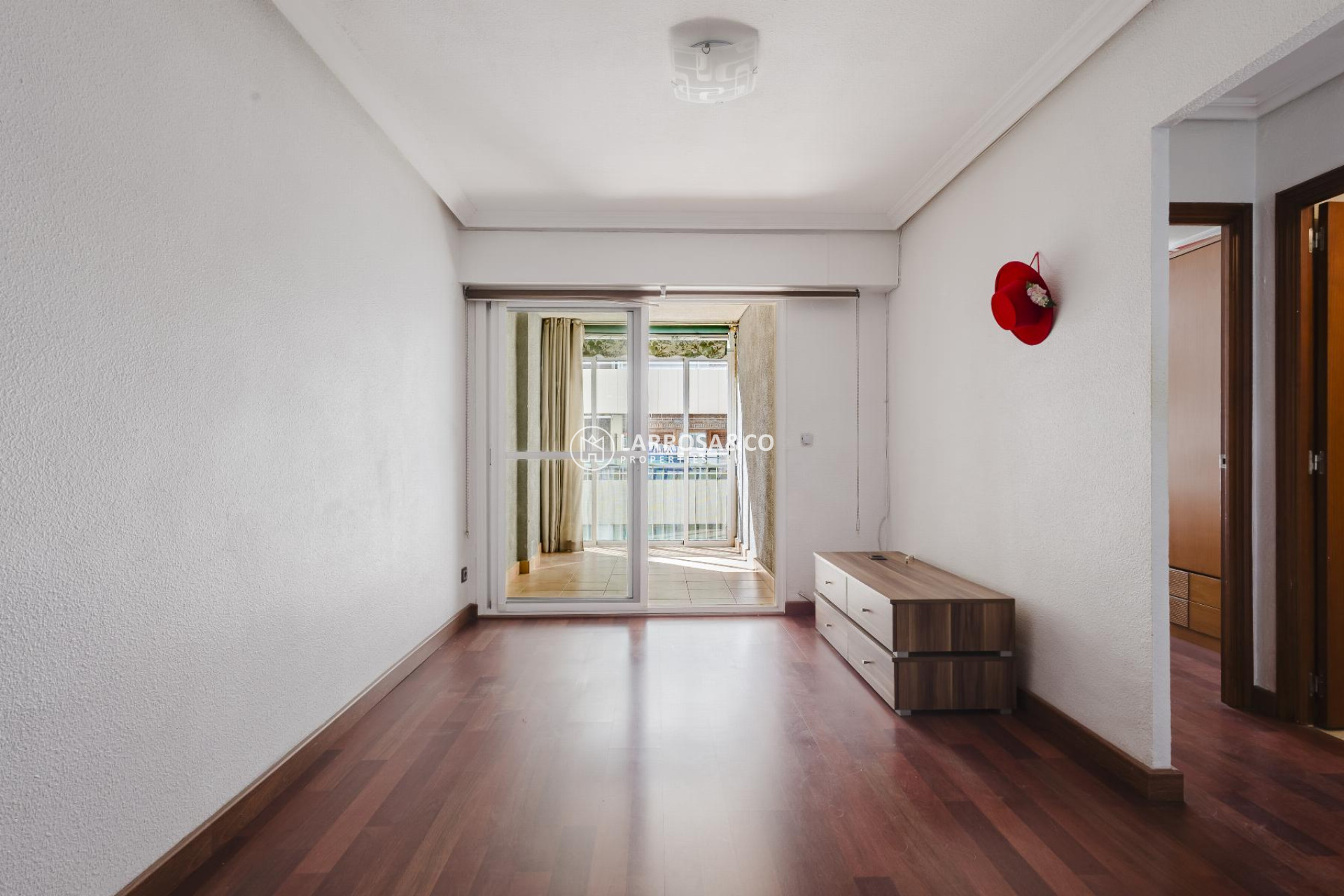 Resale - Apartment - Torrevieja - Playa del Acequión