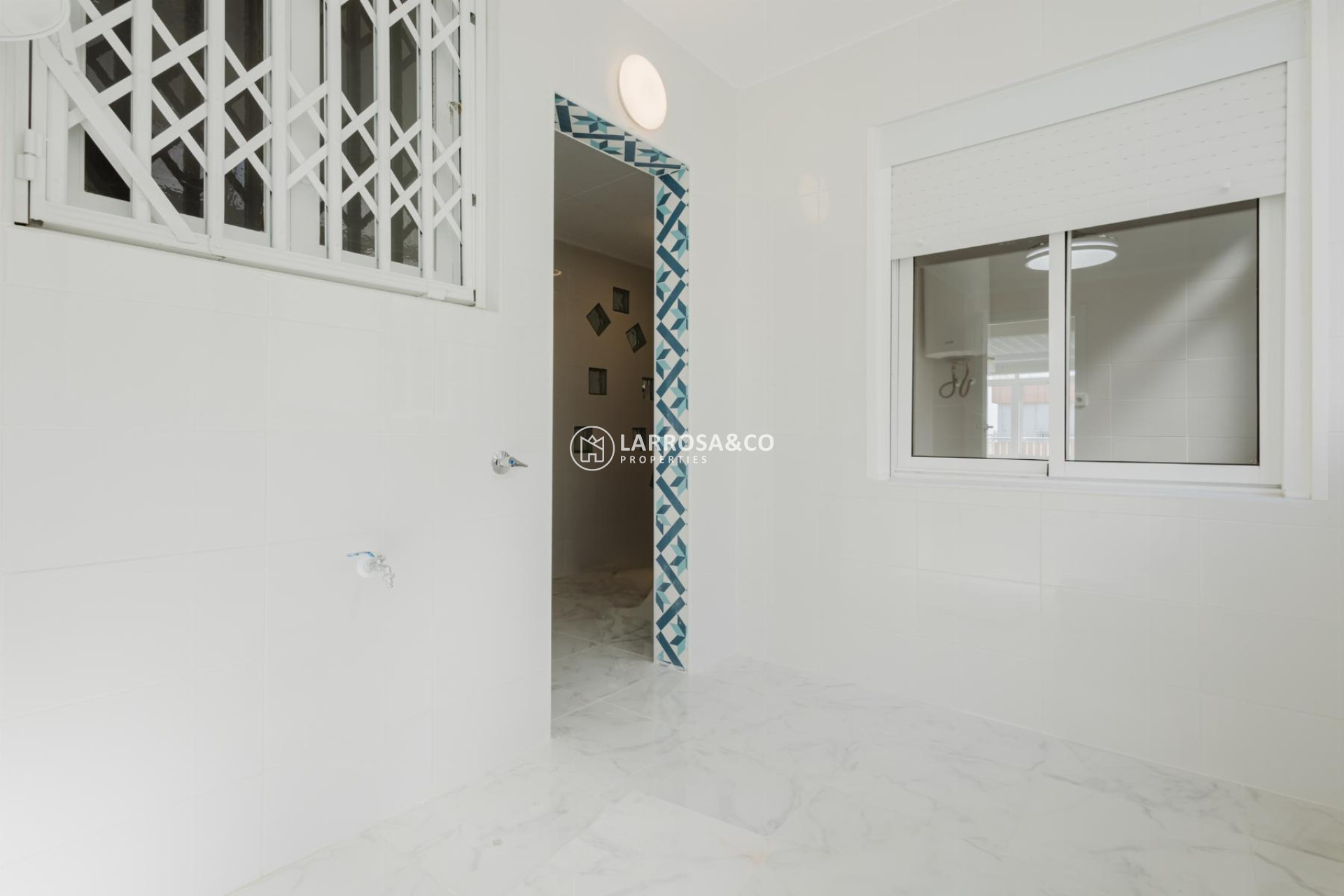 Resale - Apartment - Torrevieja - Playa del Acequión