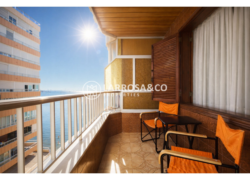 Resale - Apartment - Torrevieja - Playa del Acequión