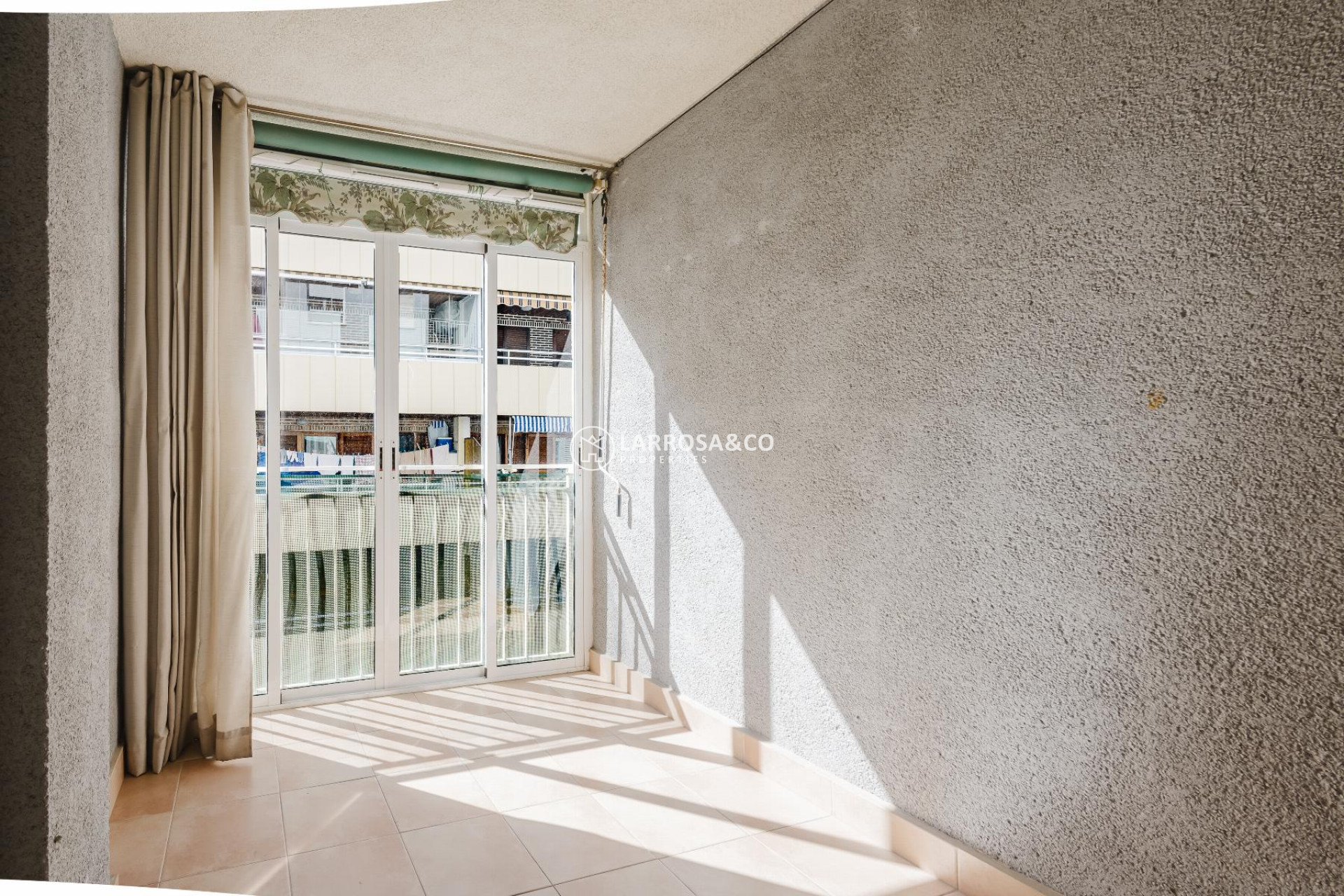 Resale - Apartment - Torrevieja - Playa del Acequión