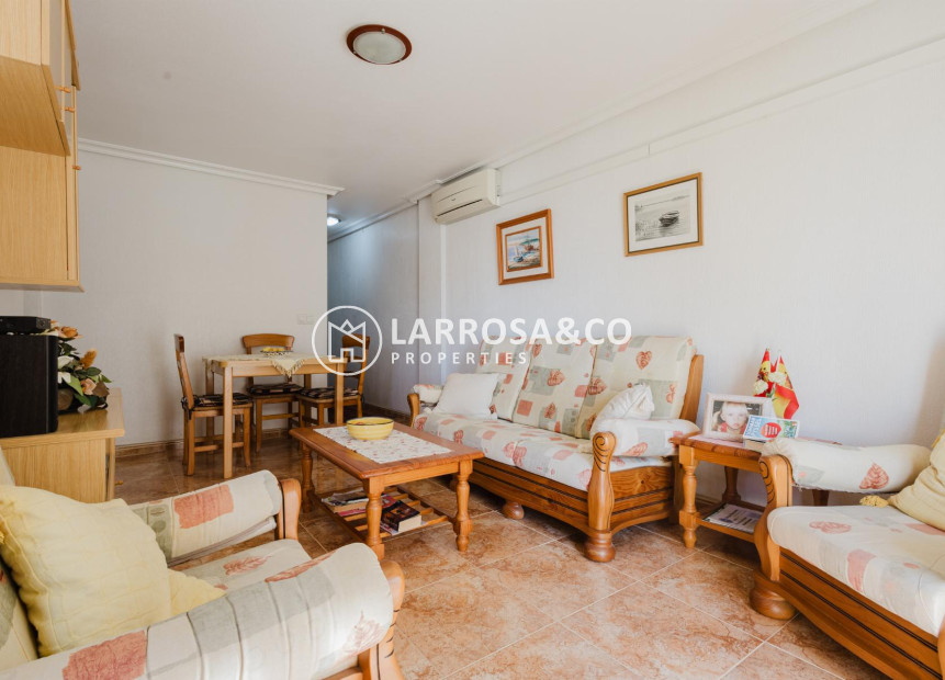 Resale - Apartment - Torrevieja - Playa del Acequión