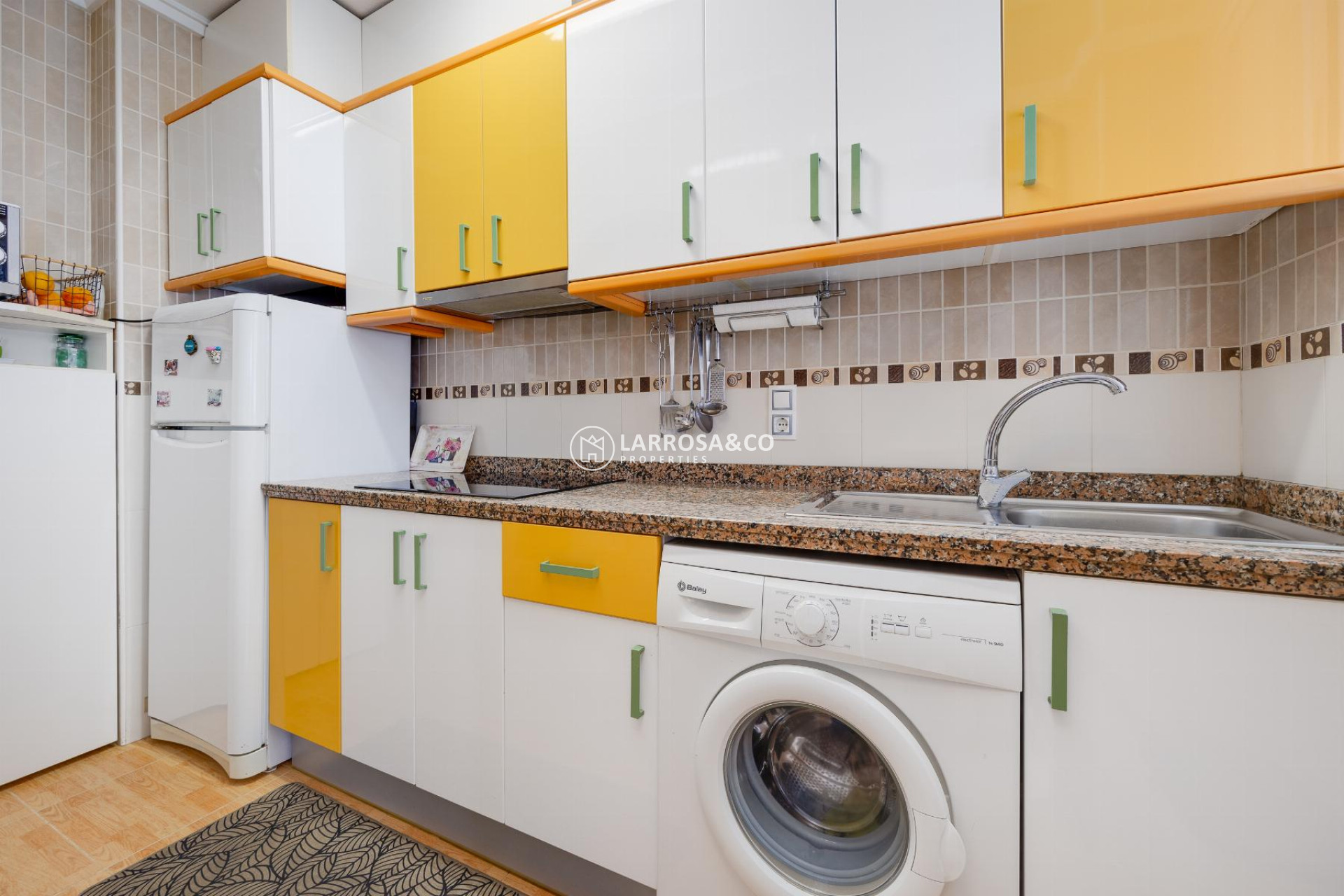Resale - Apartment - Torrevieja - Playa del Acequión