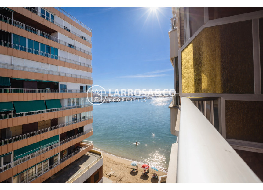 Resale - Apartment - Torrevieja - Playa del Acequión