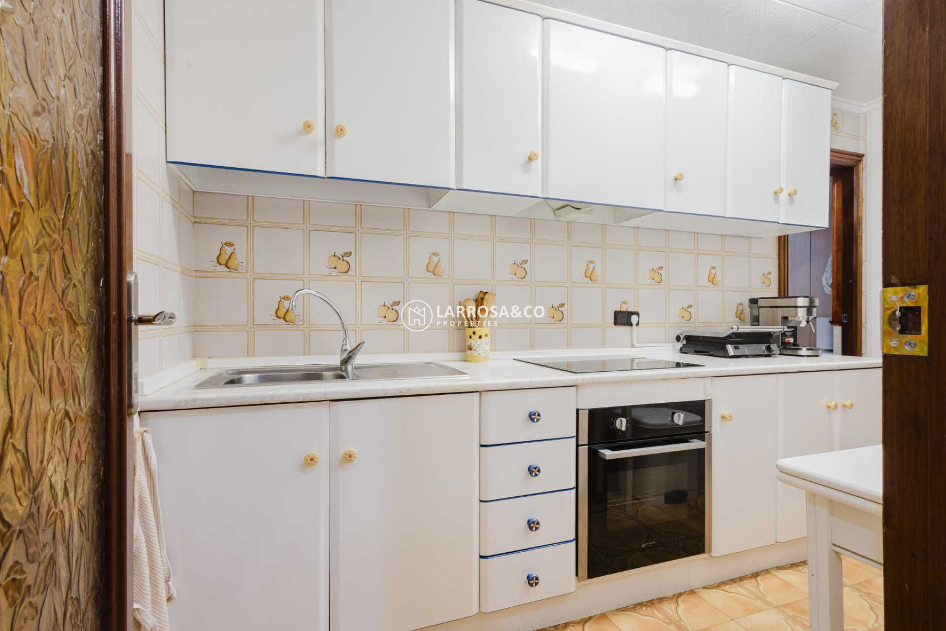 Resale - Apartment - Torrevieja - Playa del Acequión