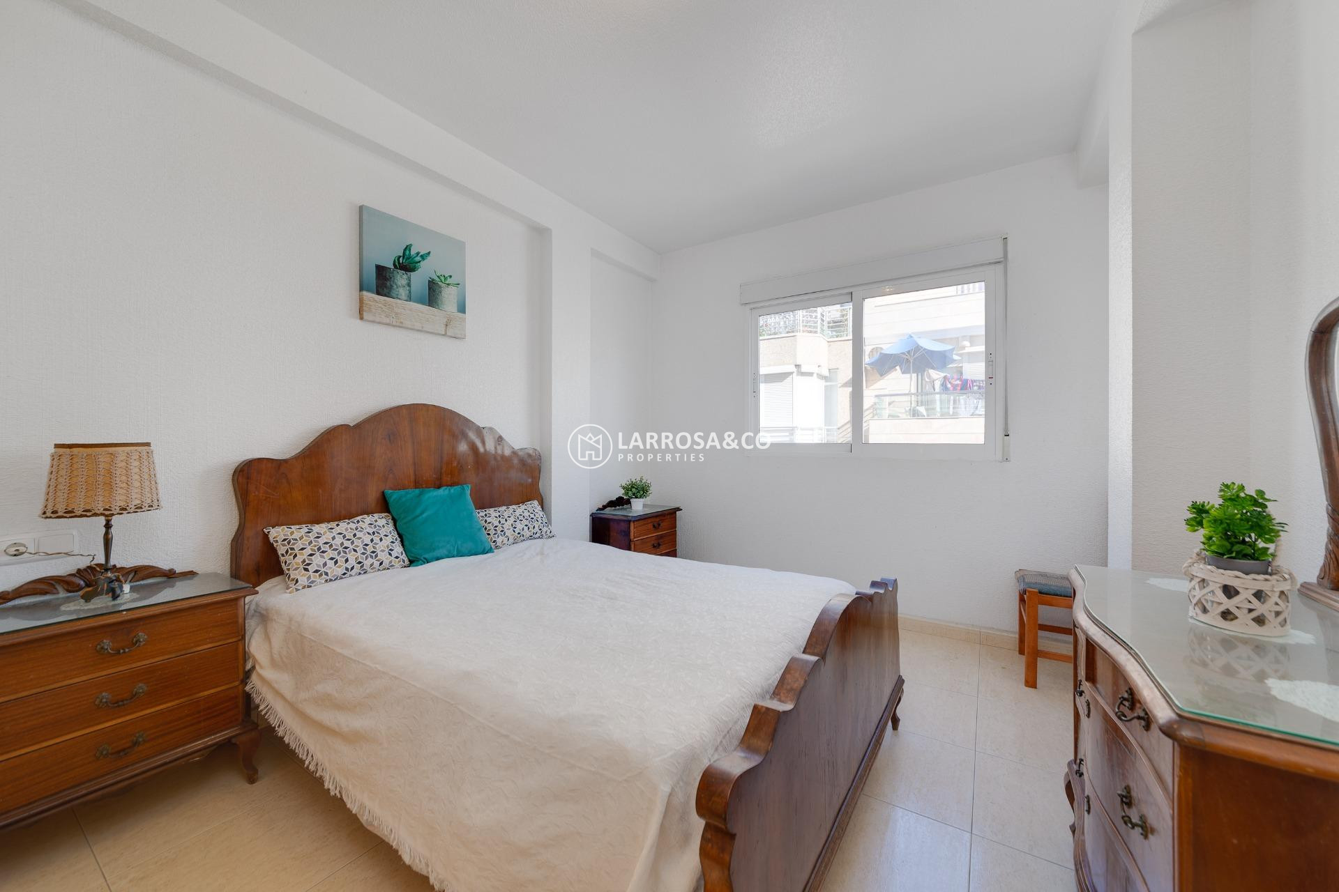 Resale - Apartment - Torrevieja - Playa del cura