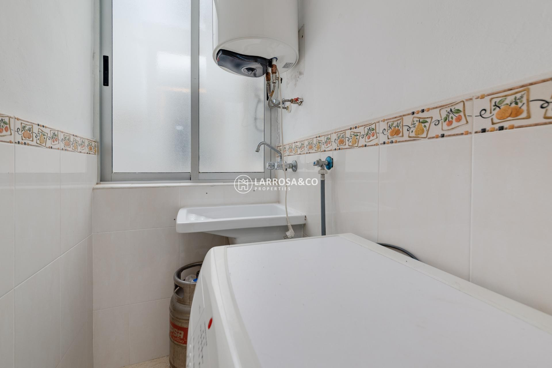 Resale - Apartment - Torrevieja - Playa del cura