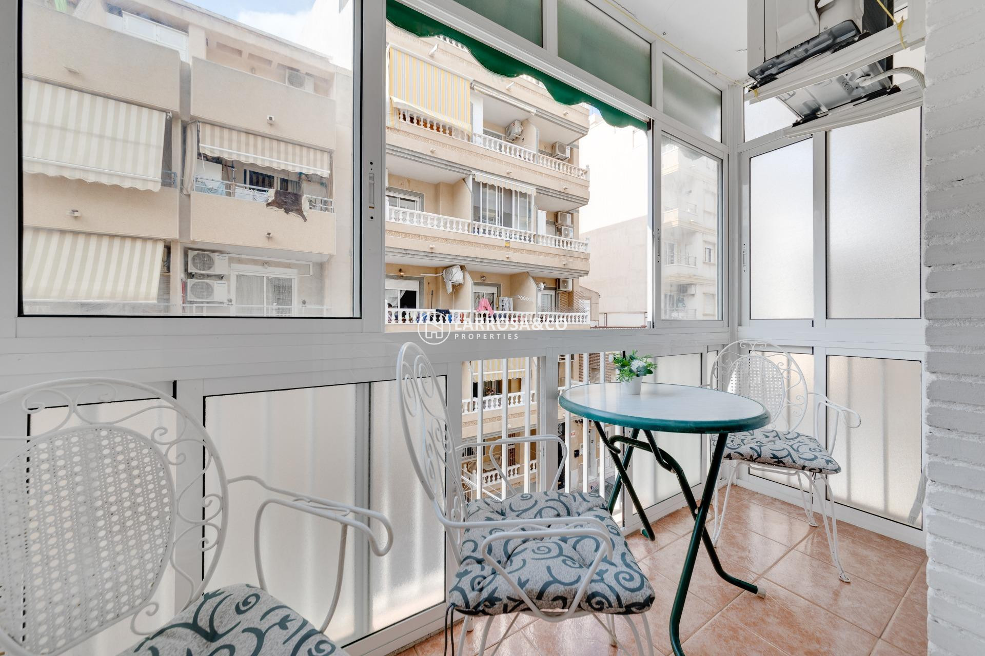 Resale - Apartment - Torrevieja - Playa del cura