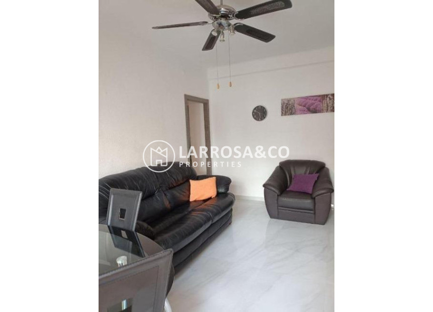 Resale - Apartment - Torrevieja - Playa del cura