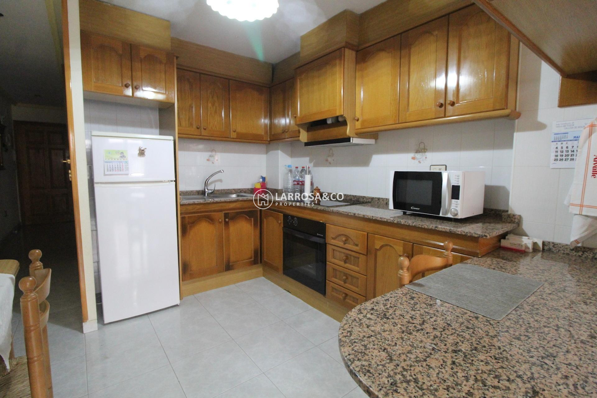 Resale - Apartment - Torrevieja - Playa del cura