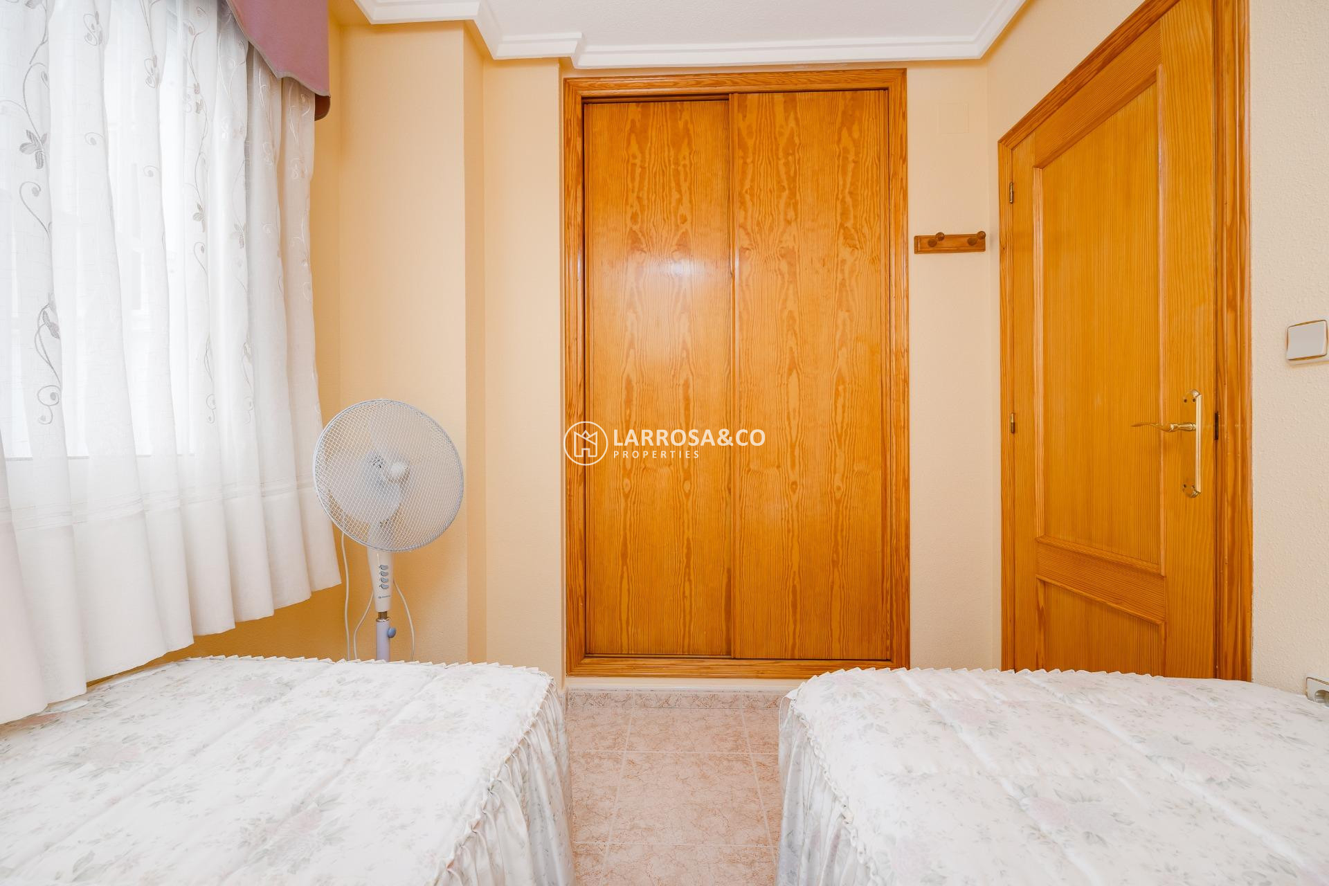 Resale - Apartment - Torrevieja - Playa del cura