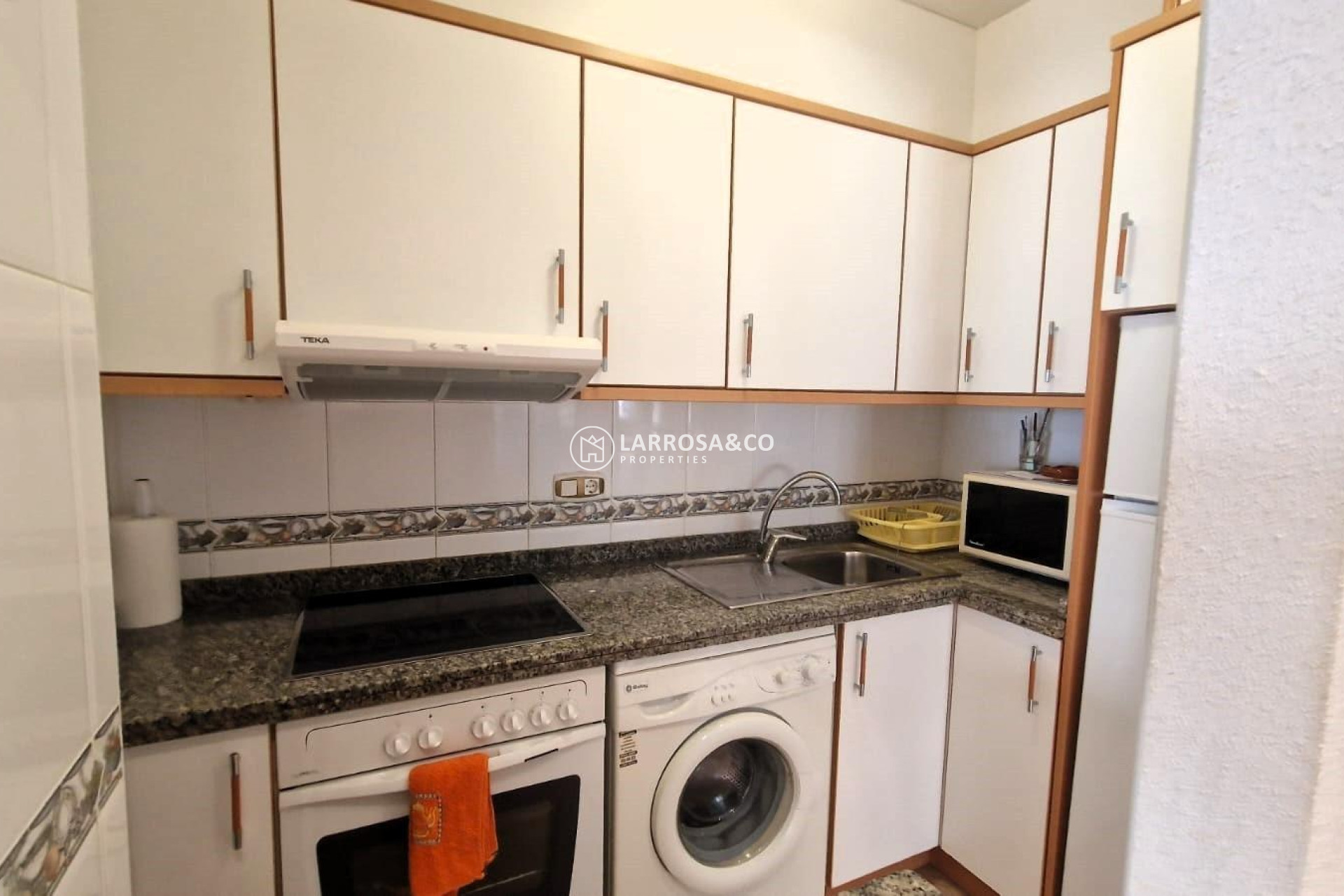 Resale - Apartment - Torrevieja - Playa del cura