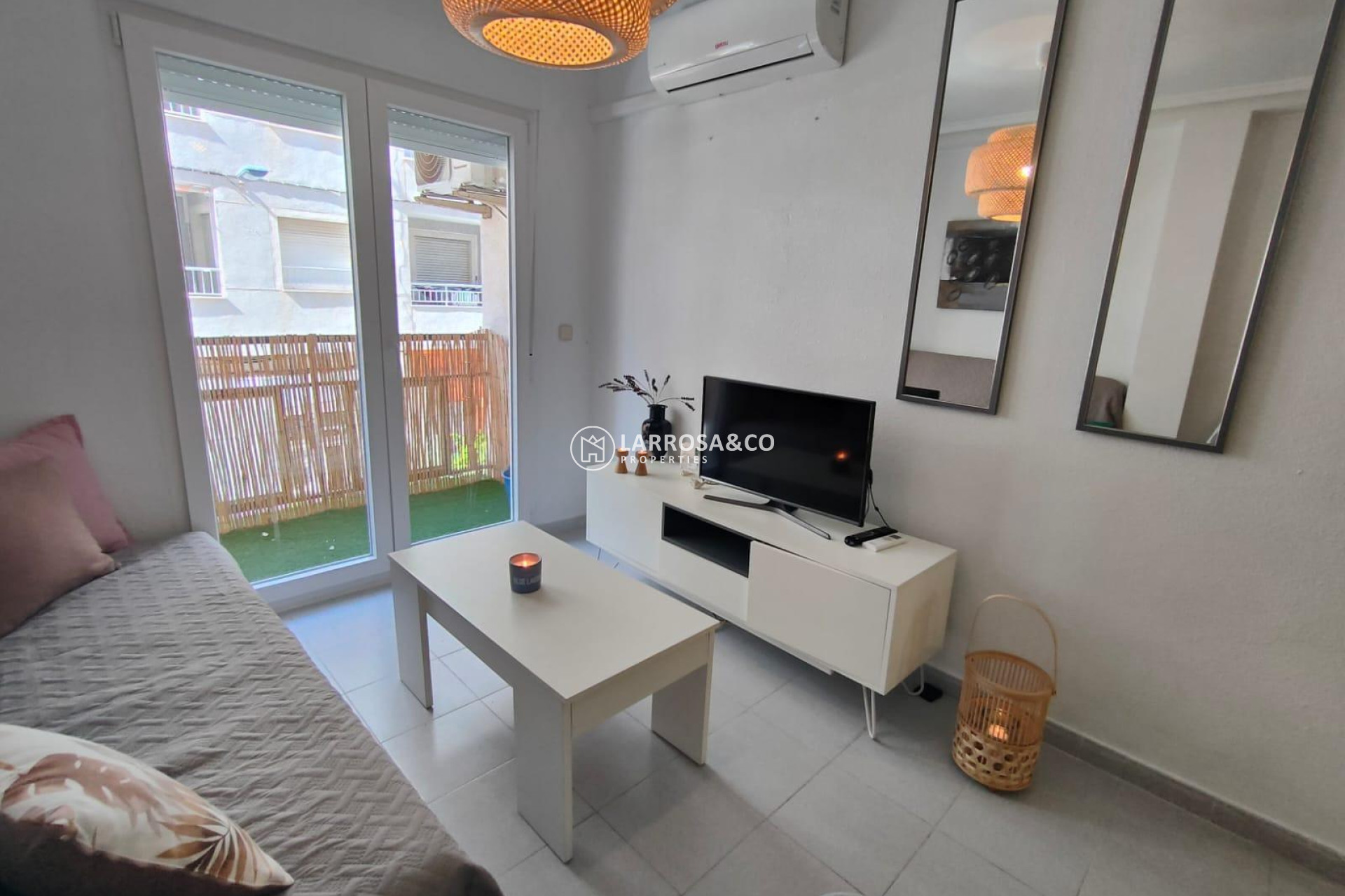 Resale - Apartment - Torrevieja - Playa del cura