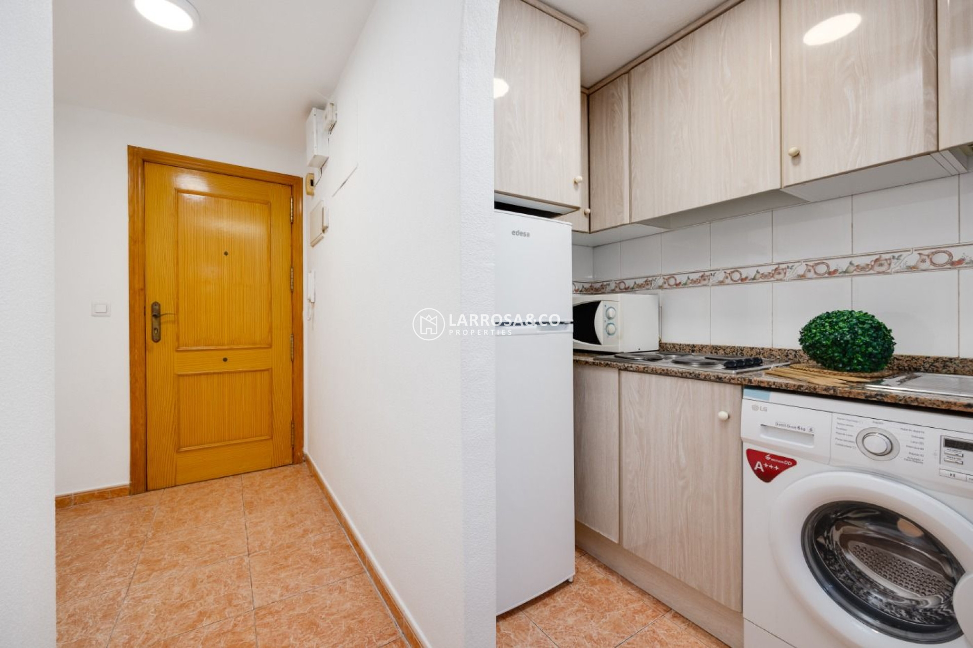 Resale - Apartment - Torrevieja - Playa del cura