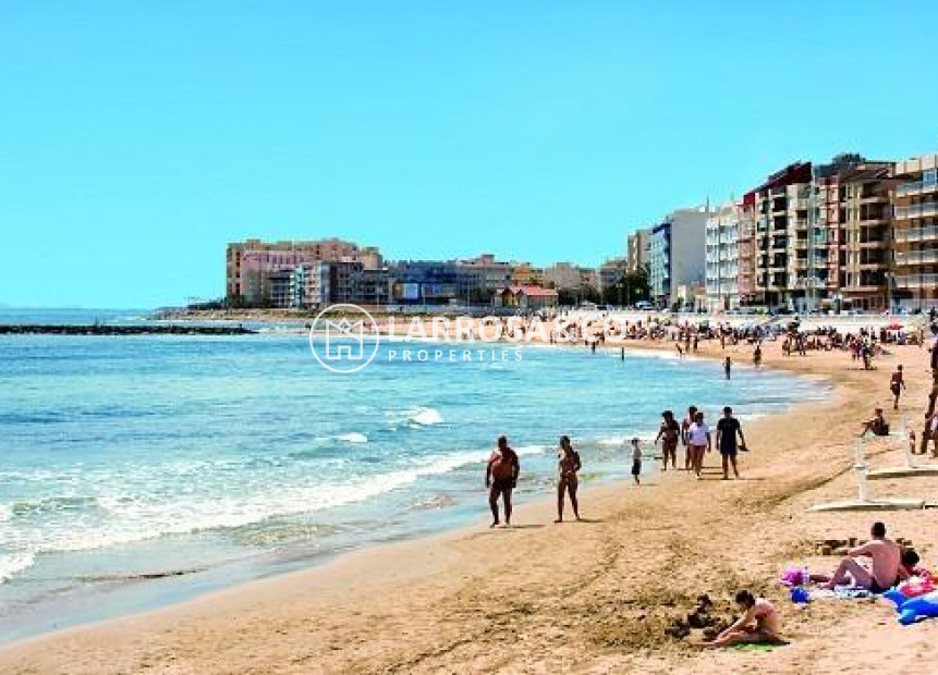 Resale - Apartment - Torrevieja - Playa del cura