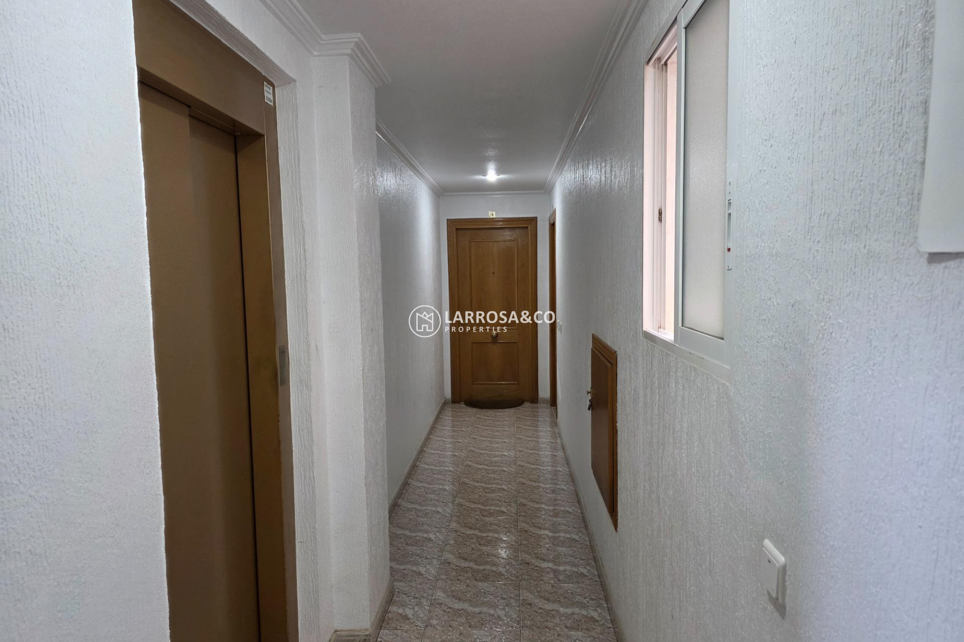 Resale - Apartment - Torrevieja - Playa del cura