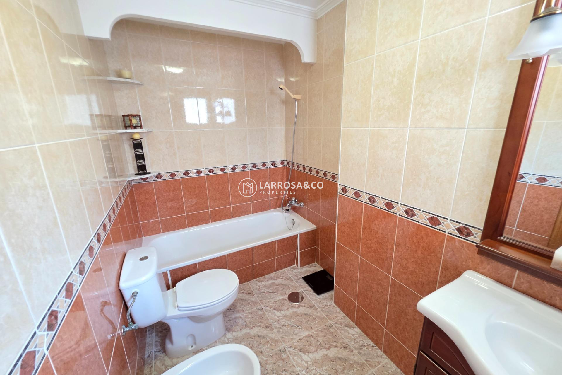 Resale - Apartment - Torrevieja - Playa del cura